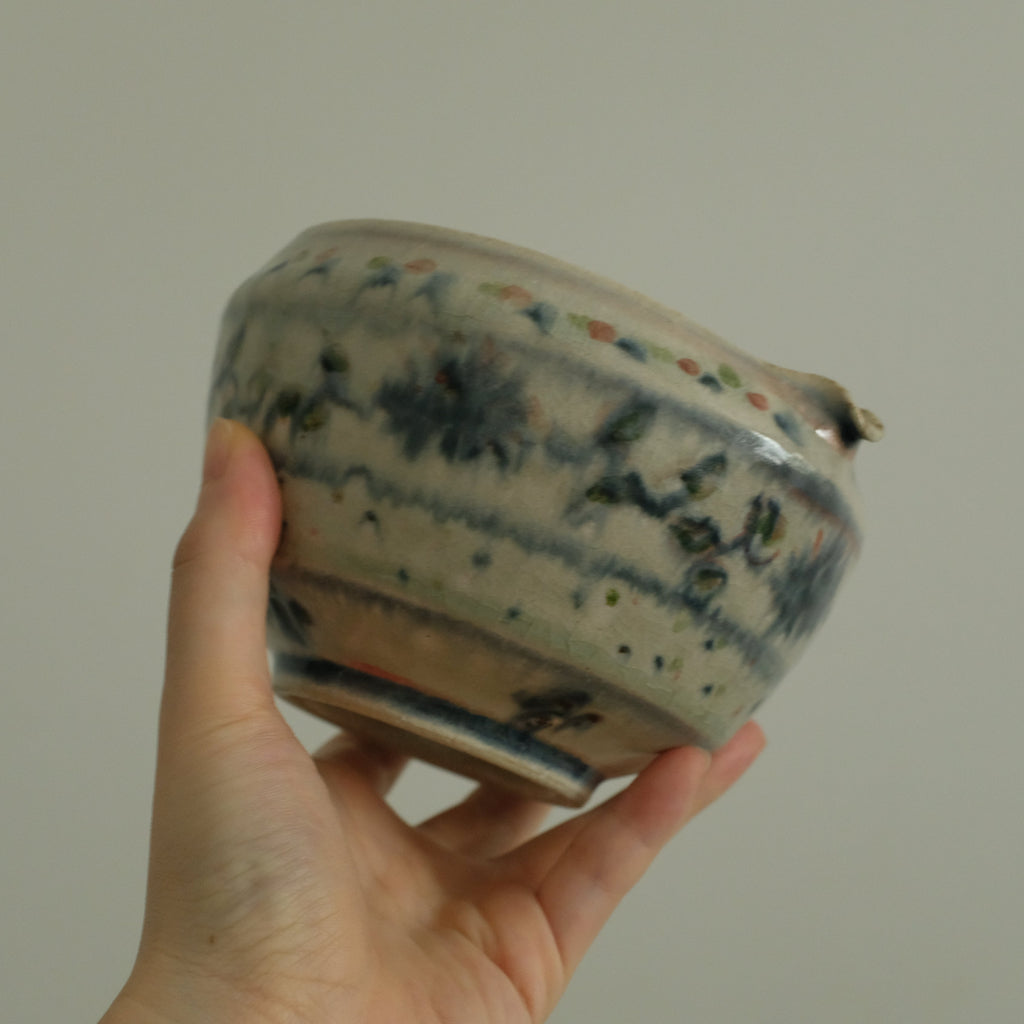 Annan Azure Retro Style Hand Painted Shiboride Indigo Blue Floral Motifs Katakuchi Chawan Matcha Bowl with Spout Underglazed Ceramic Stoneware