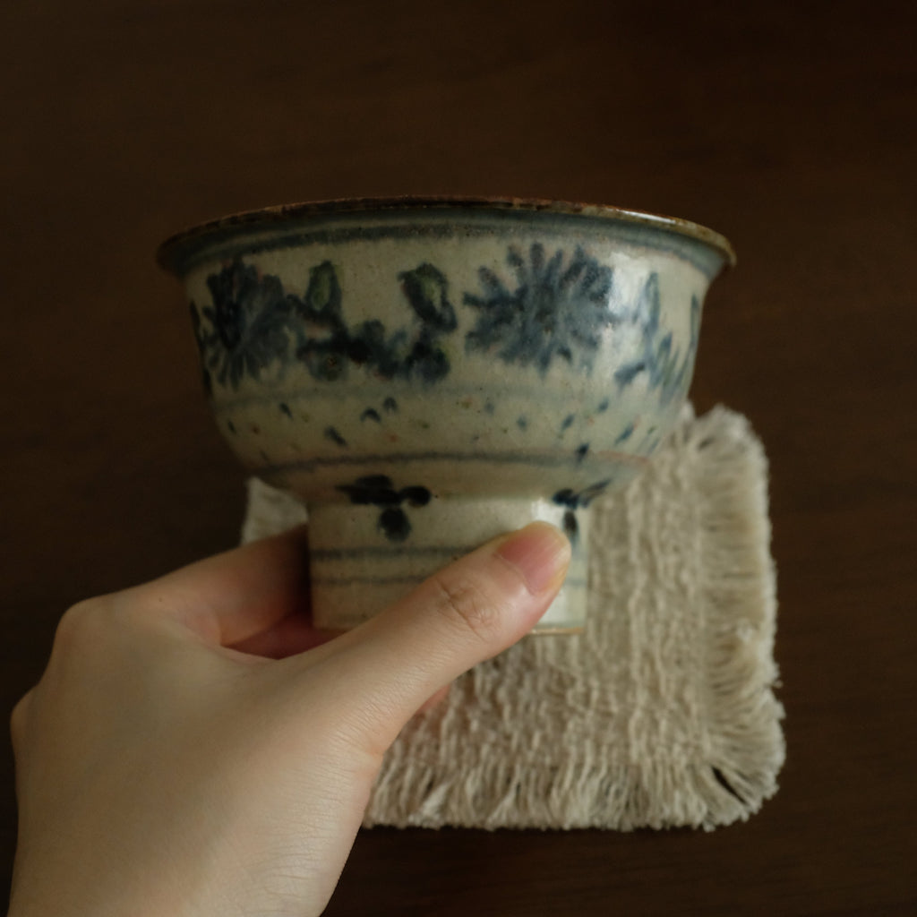 Annan Azure Retro Style Handpainted Shiboride Indigo Blue Floral Motifs High Footed Tea Bowl Chawan Matcha Bowl Underglazed Ceramic Stoneware