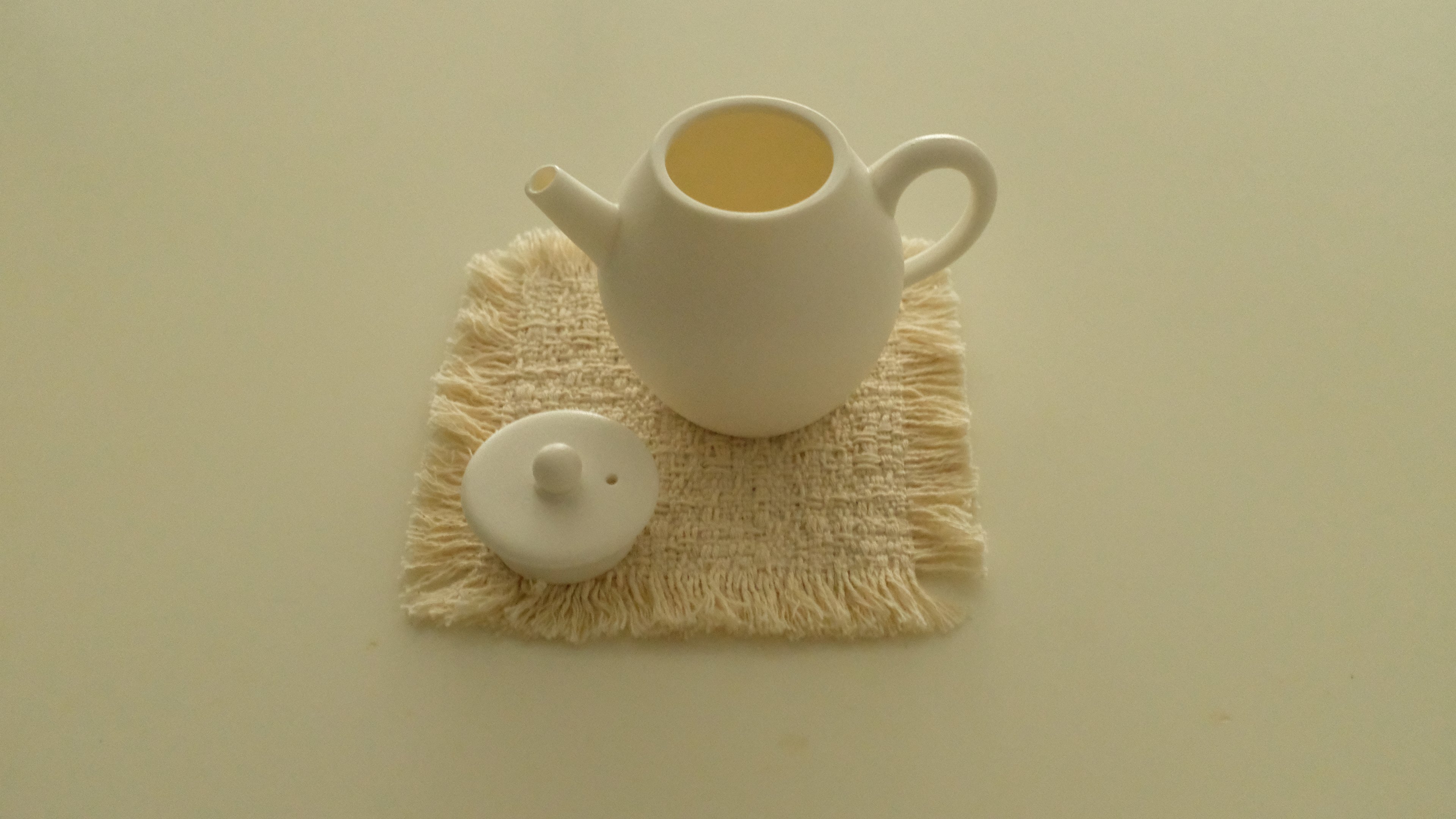 Atelier Cha Minimalistic White Porcelain Gong Fu Brew Tea Set Egg Shape Tea Pot Tea Cup Fairness Cup