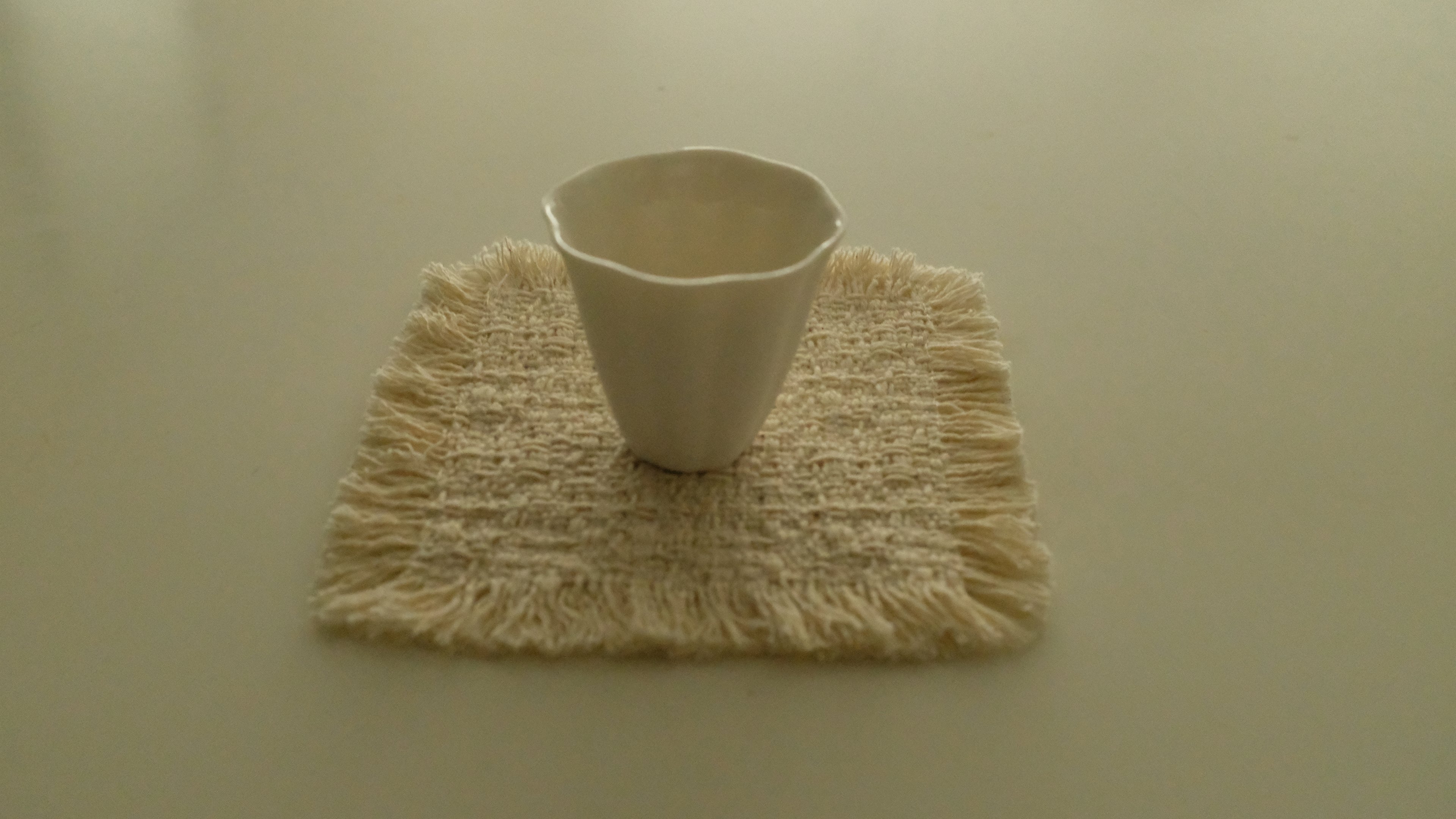 Atelier Cha Minimalistic White Porcelain Gong Fu Brew Tea Set Egg Shape Tea Pot Tea Cup Fairness Cup