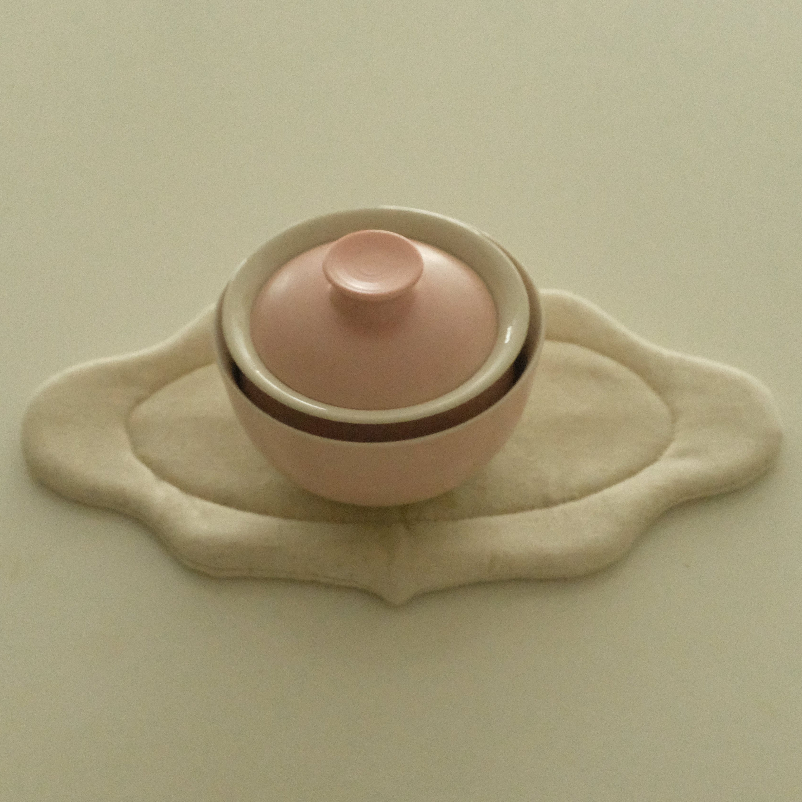 Atelier Cha Handmade Soft Pink Gradient Gaiwan Tea Cup Stackable Solo Tea Set