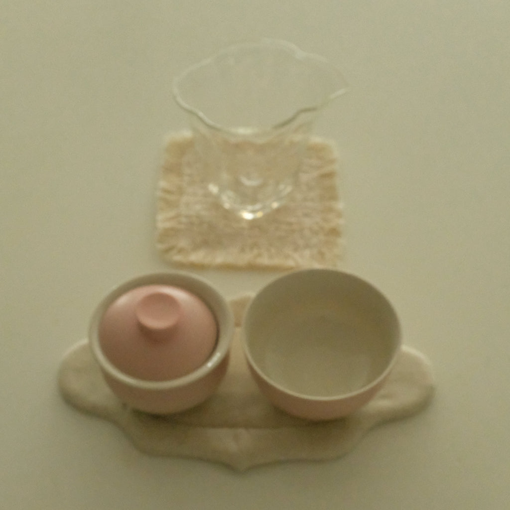 Atelier Cha Handmade Soft Pink Gradient Gaiwan Tea Cup Stackable Solo Tea Set