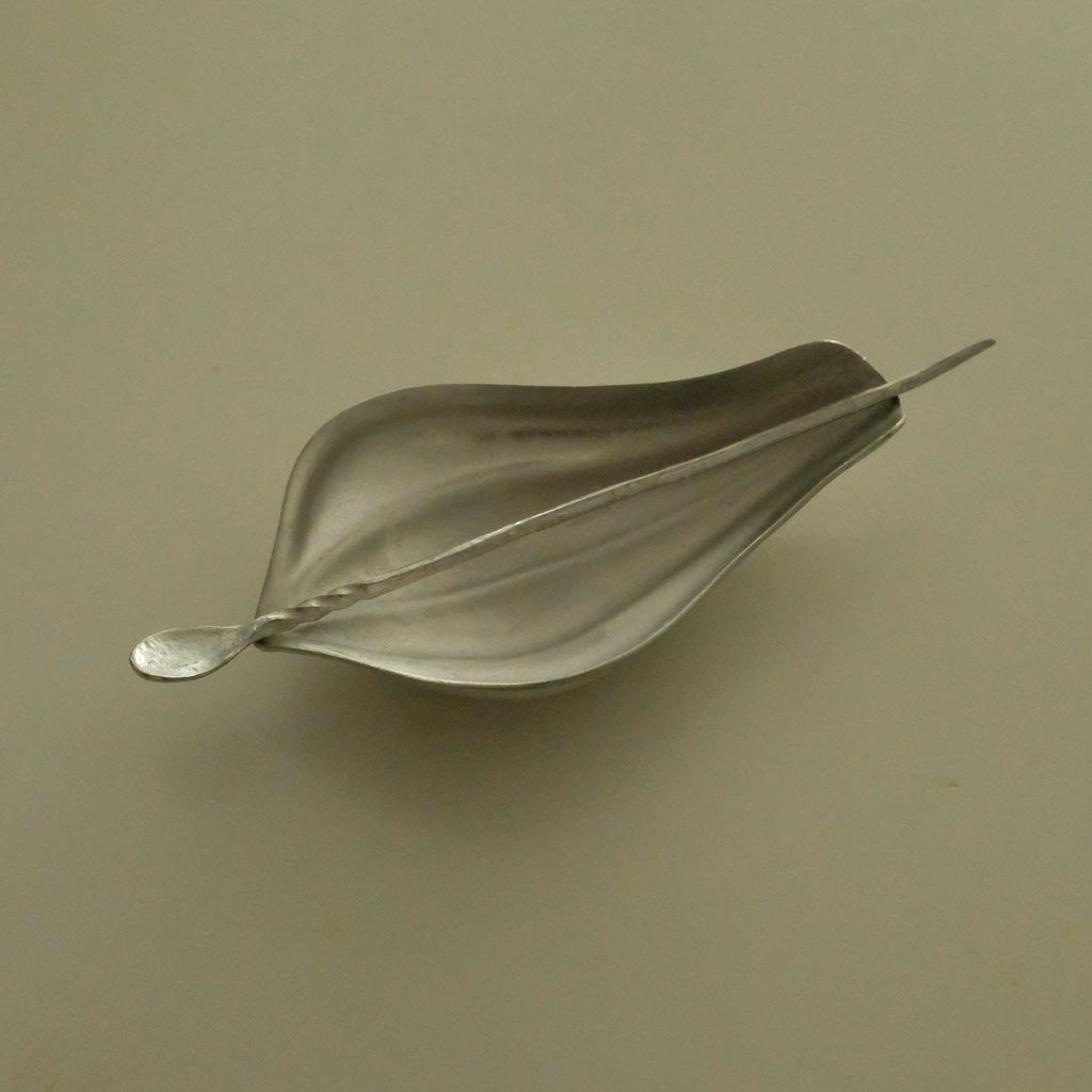 Atelier Cha Lotus Petal Silver White Tin Tea Scoop Tea Spoon 2 Piece Tea Accessories Set