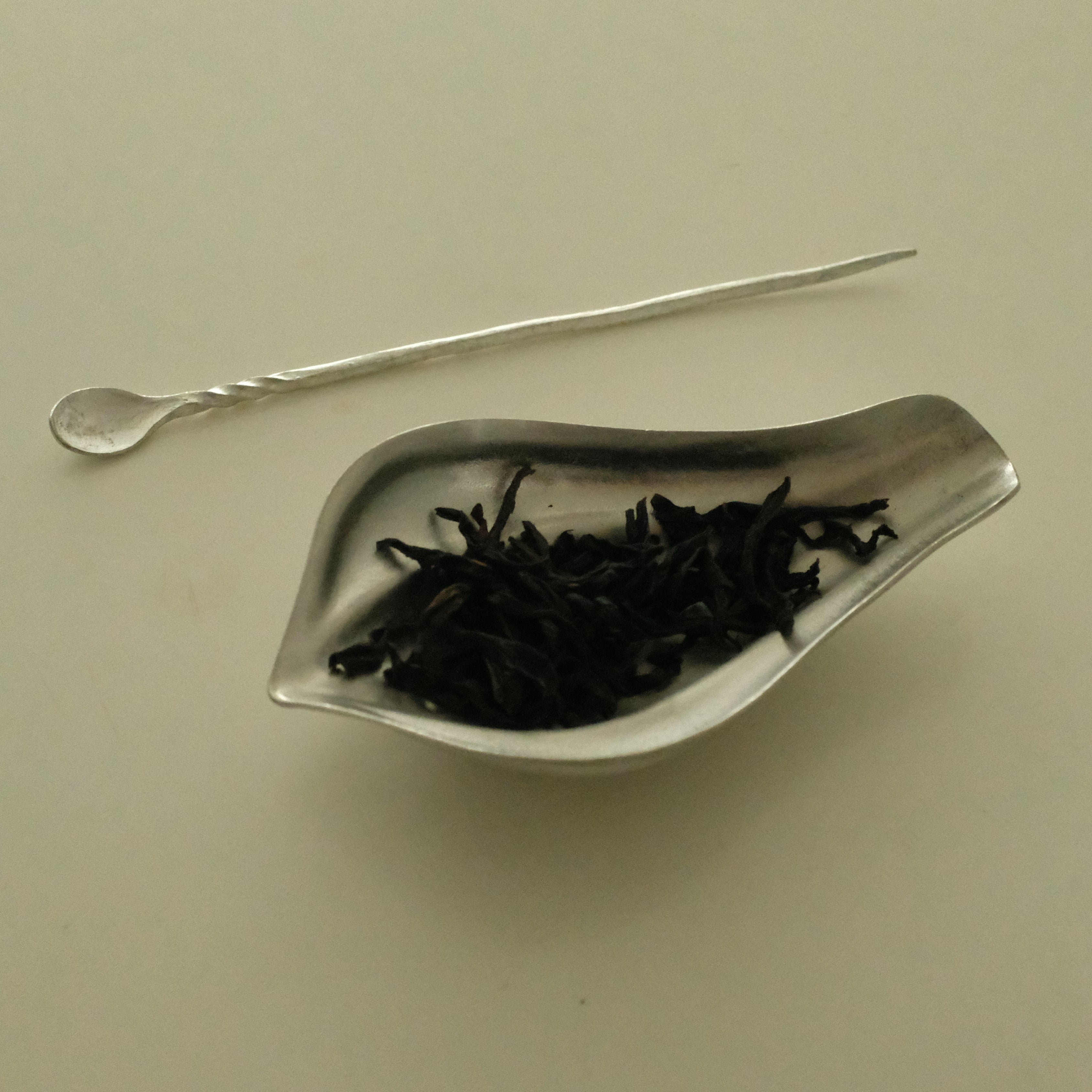 Atelier Cha Lotus Petal Silver White Tin Tea Scoop Tea Spoon 2 Piece Tea Accessories Set