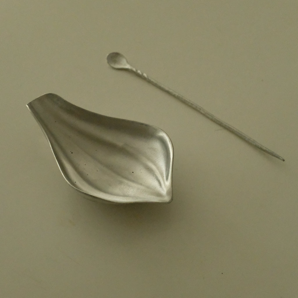 Atelier Cha Lotus Petal Silver White Tin Tea Scoop Tea Spoon 2 Piece Tea Accessories Set