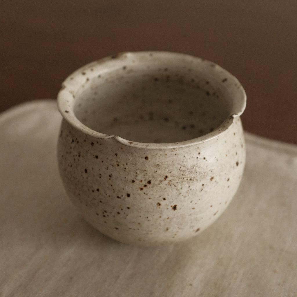 Yuli Sesame Grey Handmade Floral Rim Cup Powdered Glaze Underglazed Stoneware