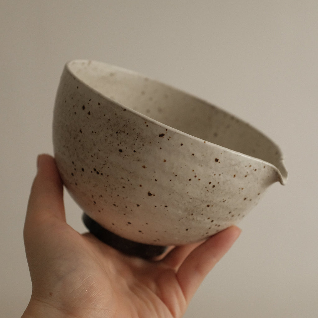 Yuli Handmade Speckled Grey White Katakuchi Matcha Bowl Powdered Glaze Underglazed Stoneware
