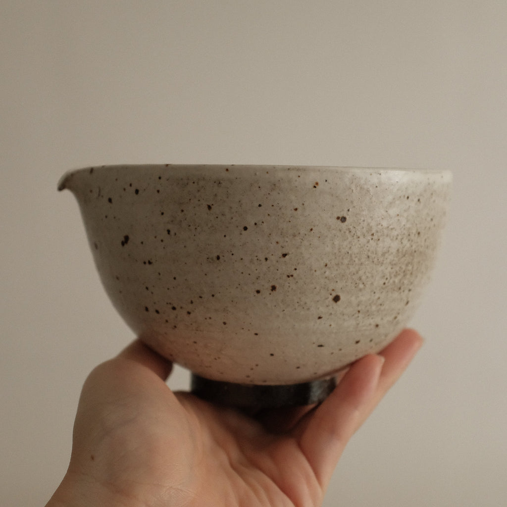 Yuli Handmade Speckled Grey White Katakuchi Matcha Bowl Powdered Glaze Underglazed Stoneware
