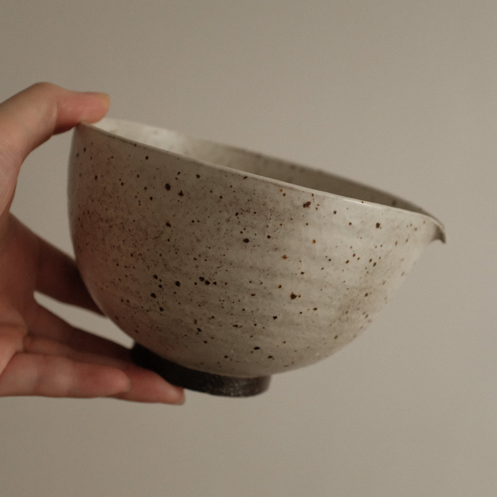Yuli Handmade Speckled Grey White Katakuchi Matcha Bowl Powdered Glaze Underglazed Stoneware