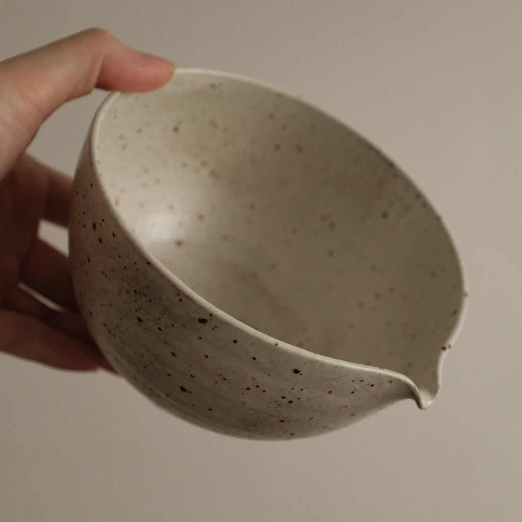 Yuli Speckled Grey White Handmade Katakuchi Matcha Bowl Powdered Glaze Underglazed Stoneware
