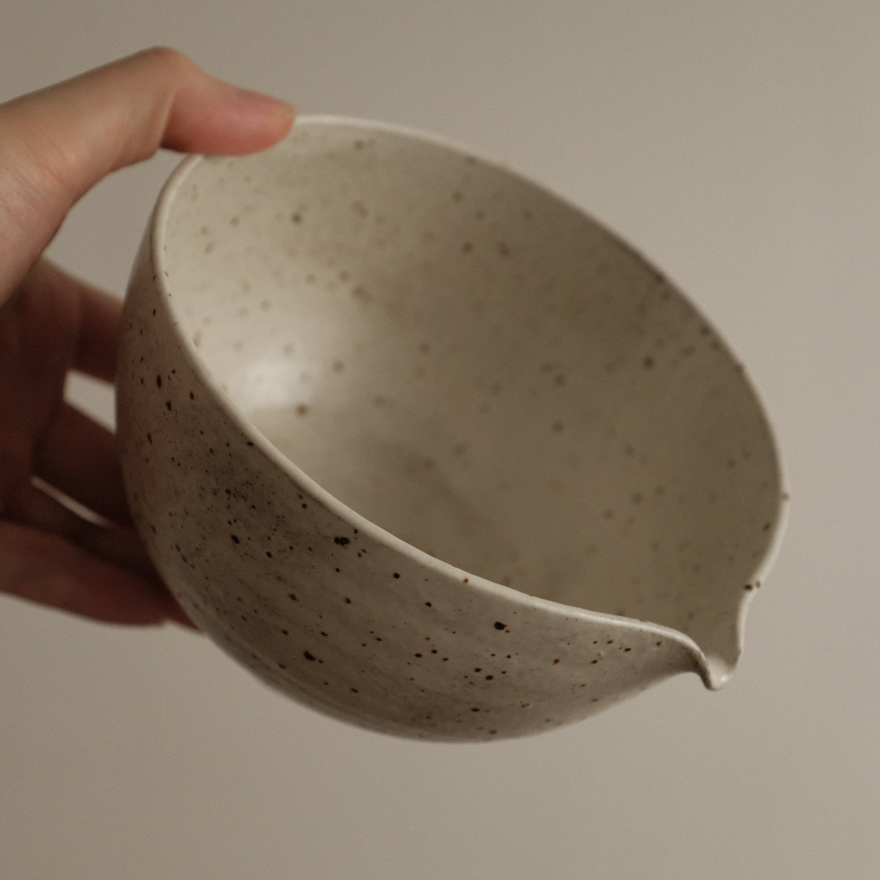 Yuli Speckled Grey White Handmade Katakuchi Matcha Bowl Powdered Glaze Underglazed Stoneware