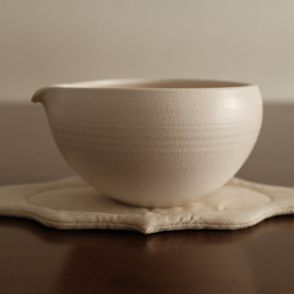Yuli Handmade Matte Snow White Katakuchi Matcha Bowl Powdered Glaze Underglazed Stoneware