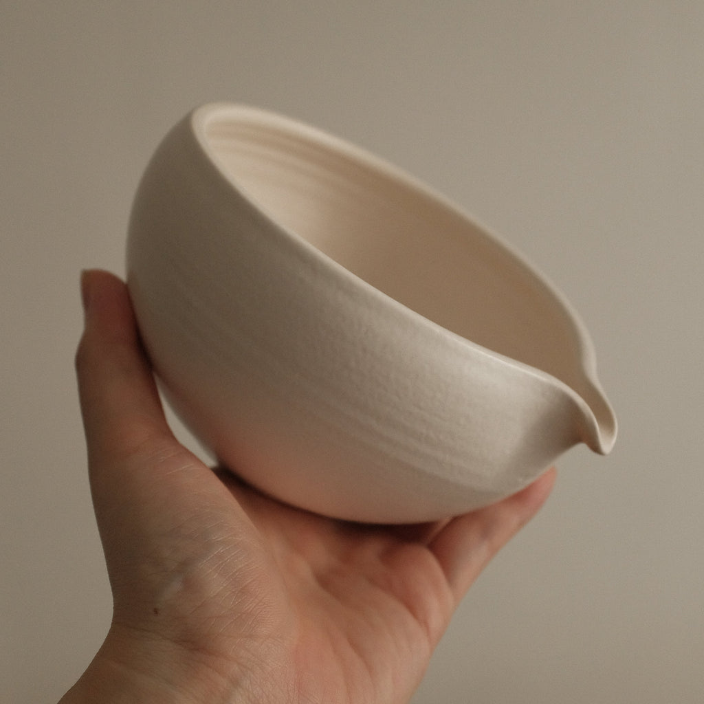 Yuli Handmade Matte Snow White Katakuchi Matcha Bowl Powdered Glaze Underglazed Stoneware