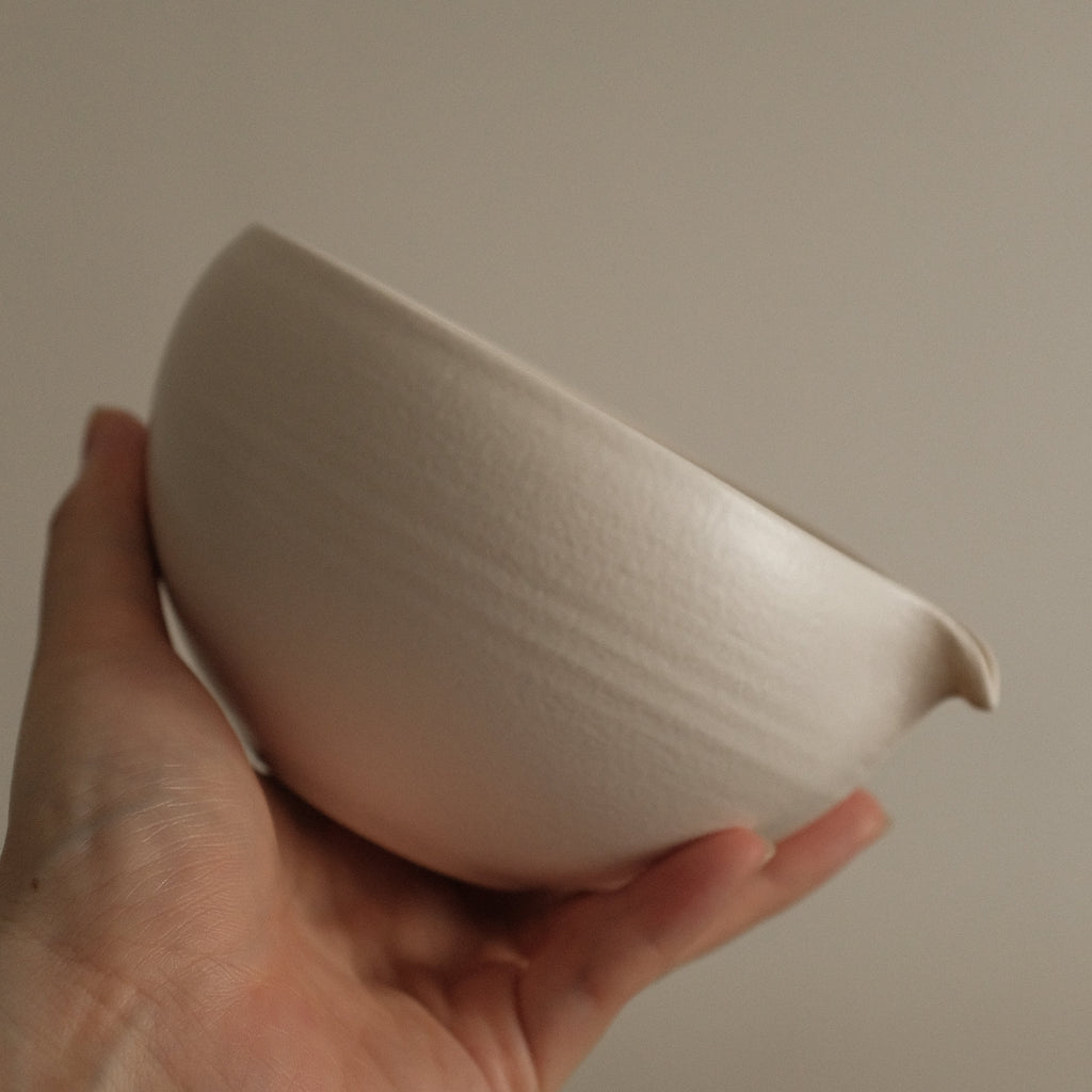 Yuli Handmade Matte Snow White Katakuchi Matcha Bowl Powdered Glaze Underglazed Stoneware