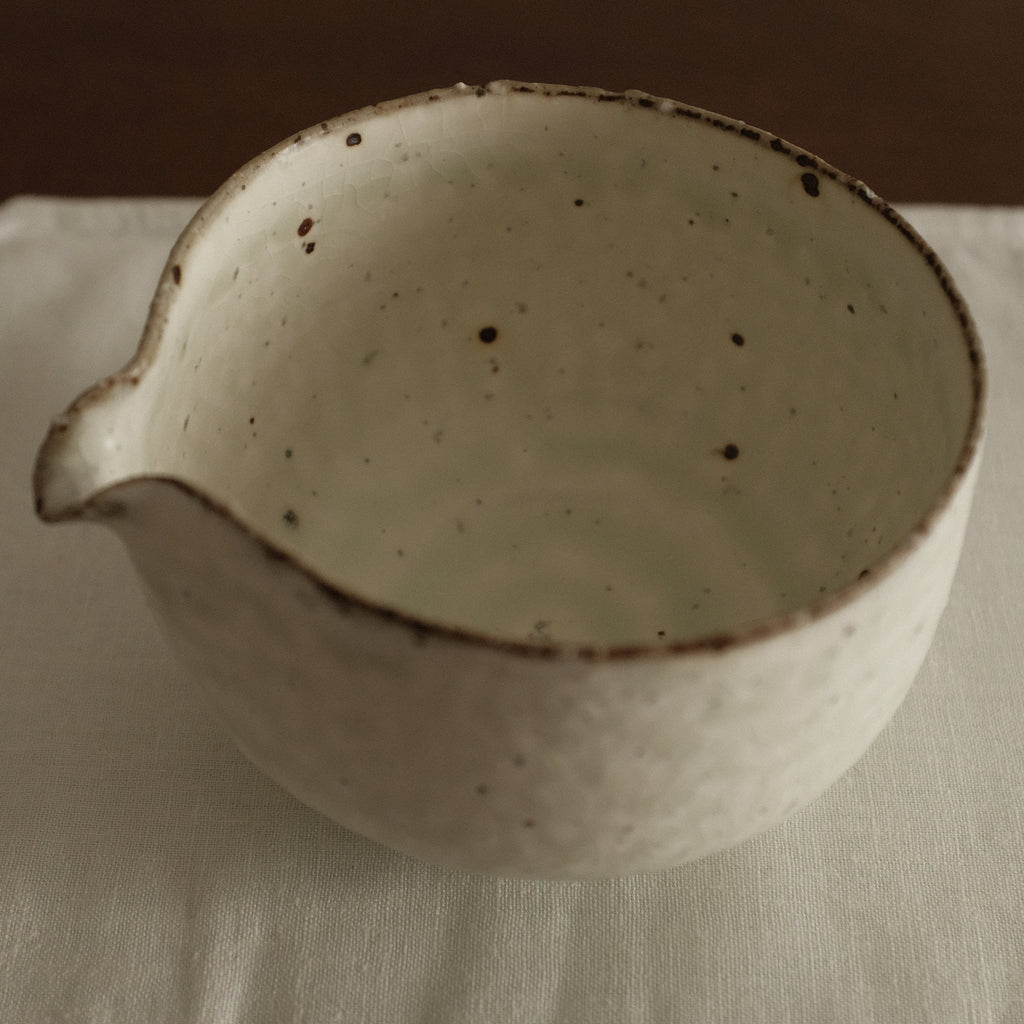Yu Ming Handmade Matte White Green Undertones Katakuchi Matcha Bowl Powdered Glaze Stoneware 400 ml