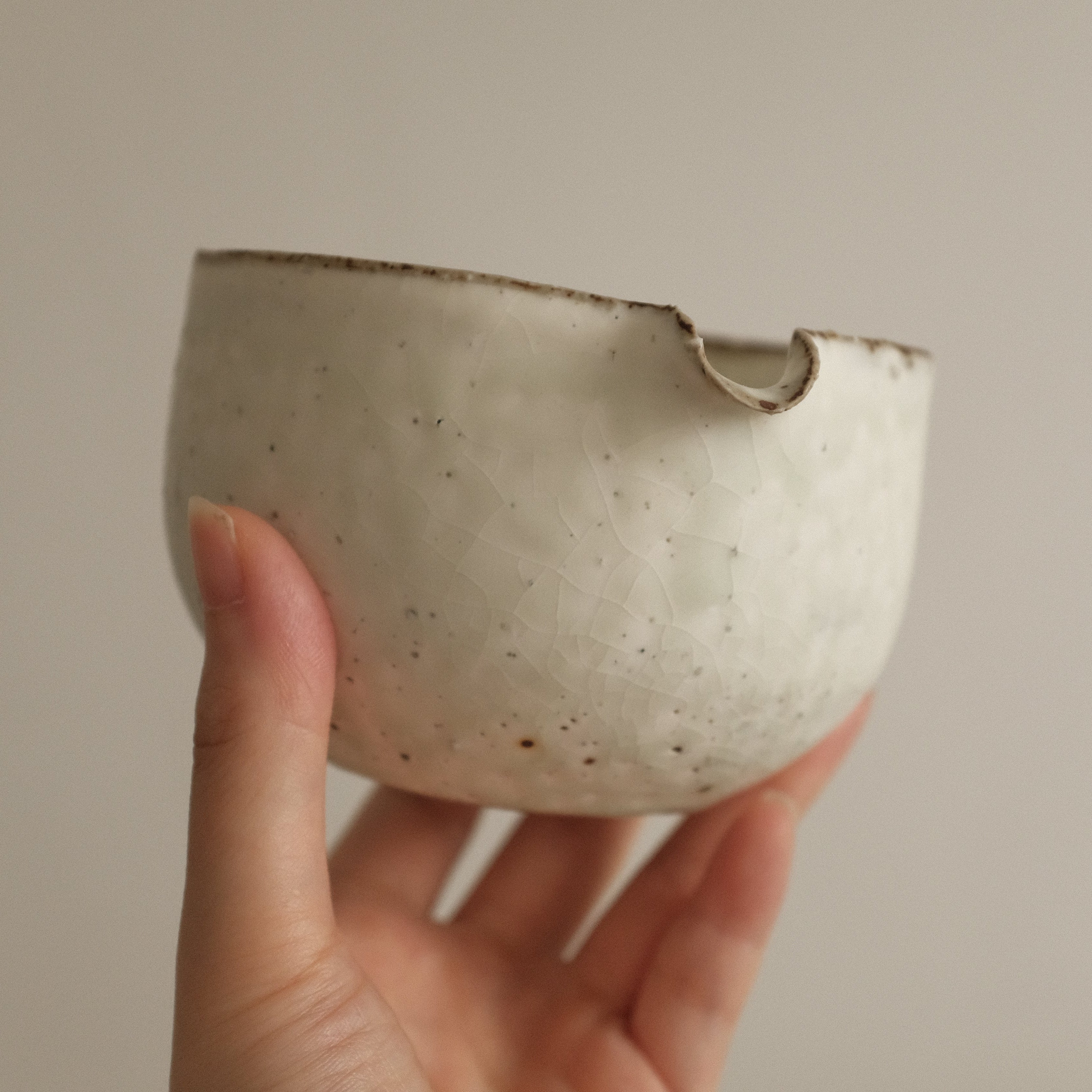 Yu Ming Handmade Matte White Green Undertones Katakuchi Matcha Bowl Powdered Glaze Stoneware 400 ml