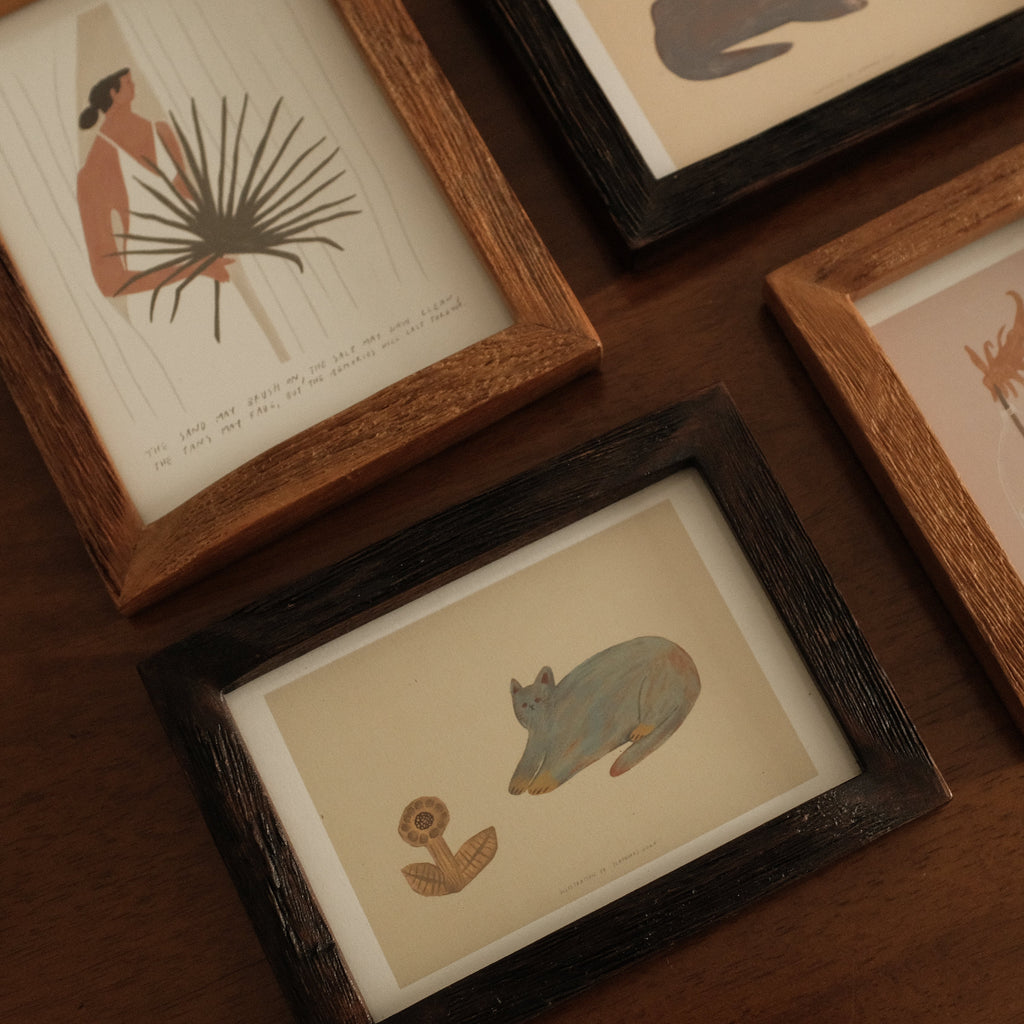 Petites Histoires Vintage Aged Teak Wood Photo Frame Blue Cat with Yellow Sunflower