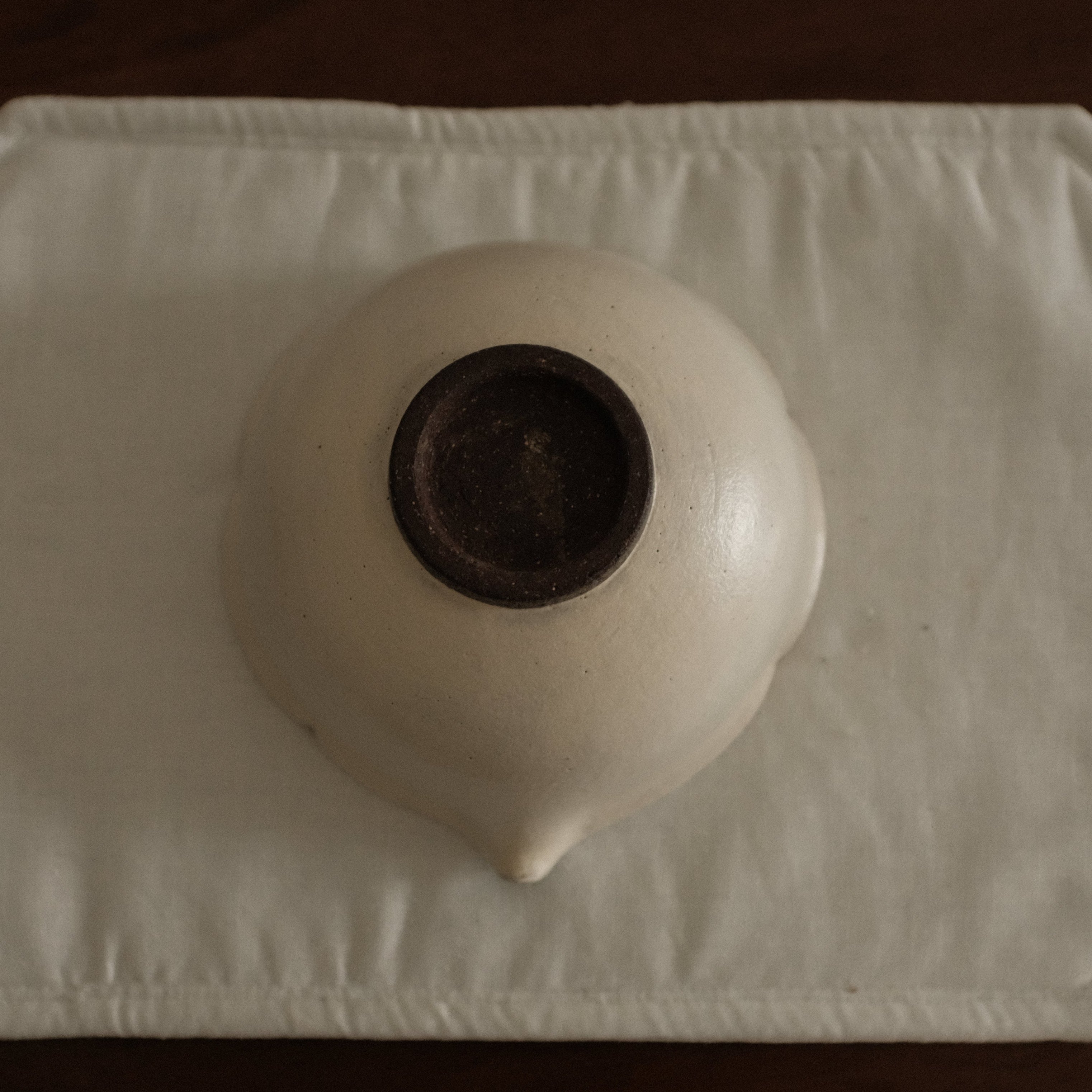 Yuli Handmade Snow White Floral Rim Katakuchi Chawan Matcha Bowl Powdered Glaze Underglazed Stoneware