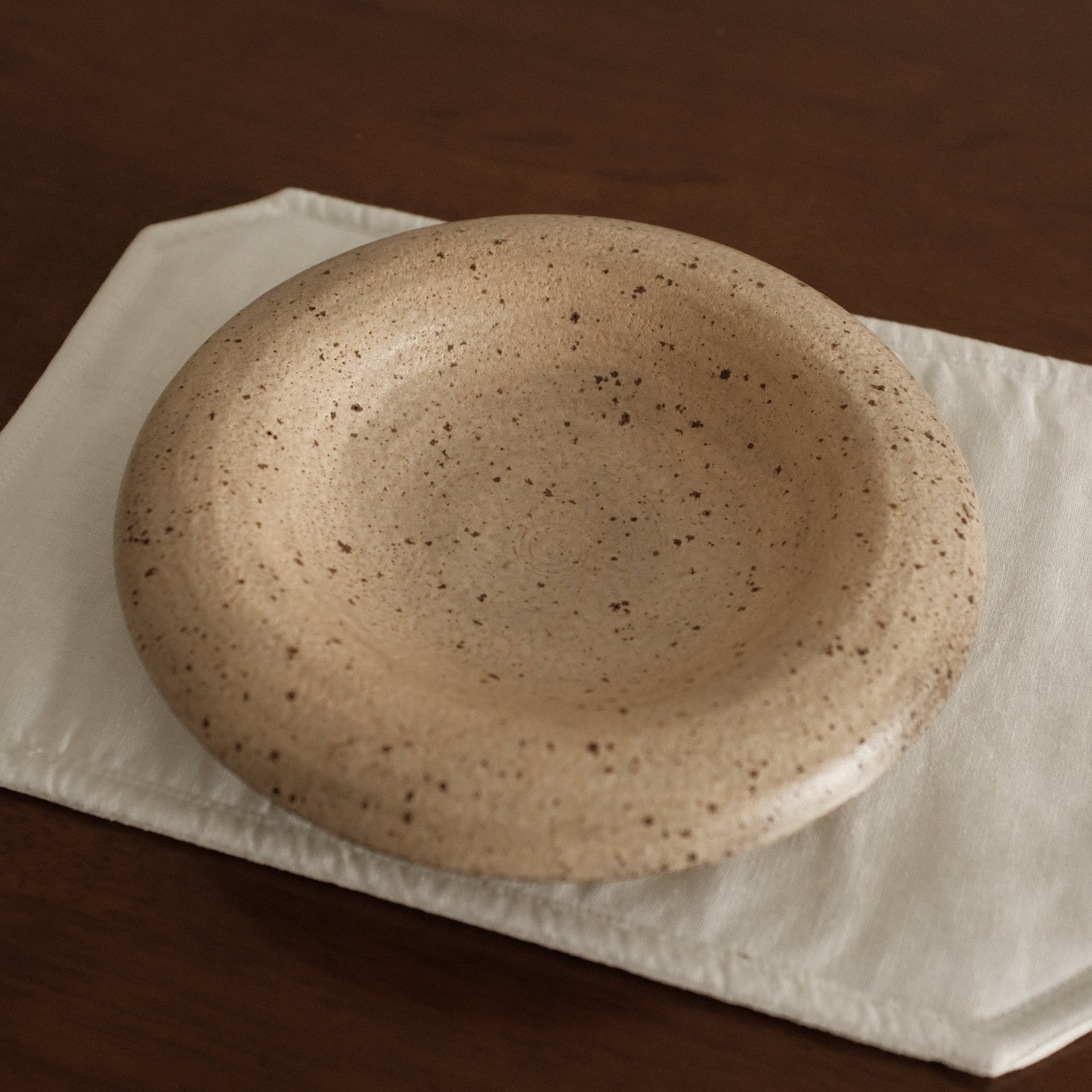 Yuli Handmade Speckled Beige Rolled Rim Deep Plate Dish Powdered Glaze Underglazed Stoneware