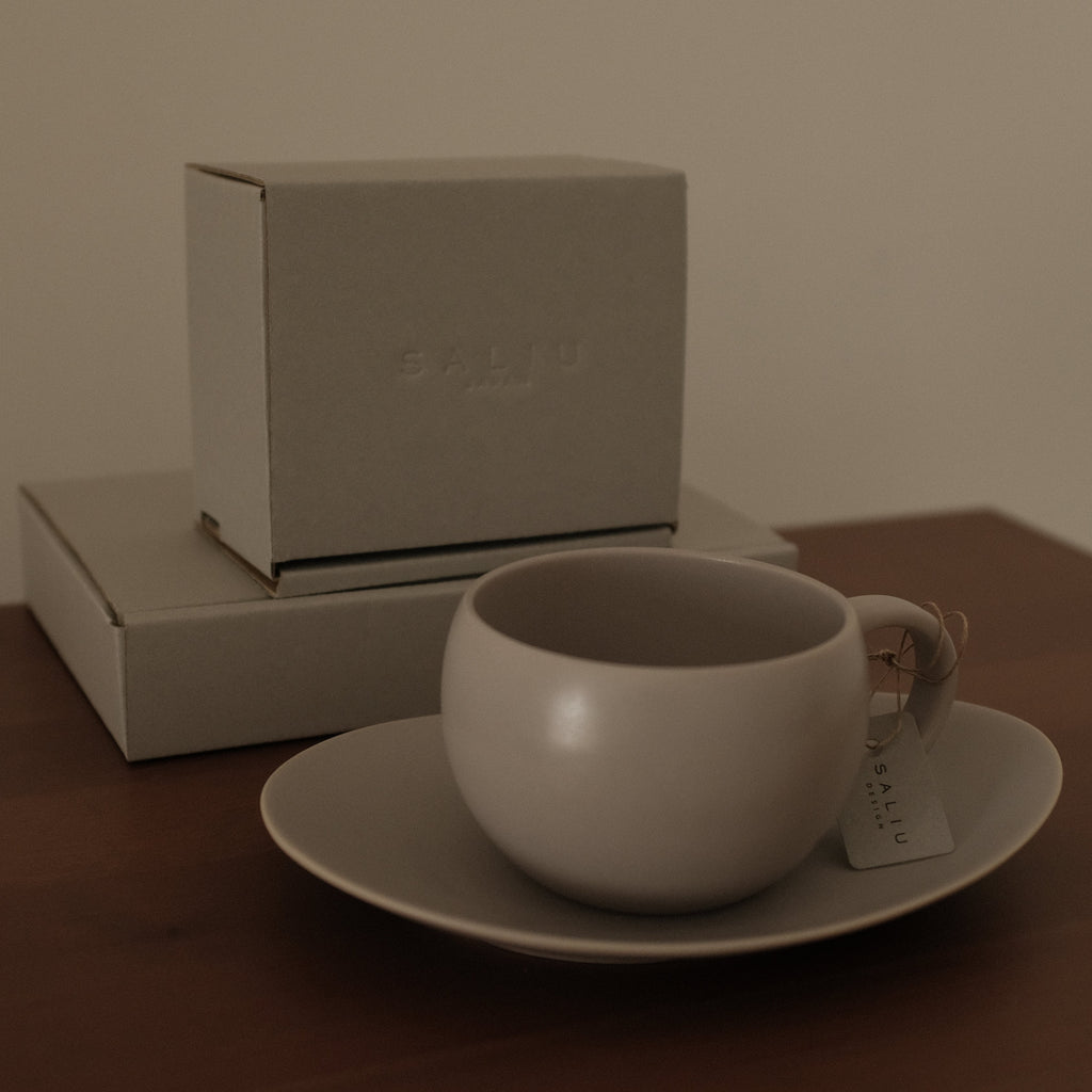 SALIU JAPAN Yui Mug and Tea Plate Gift Set Minoware