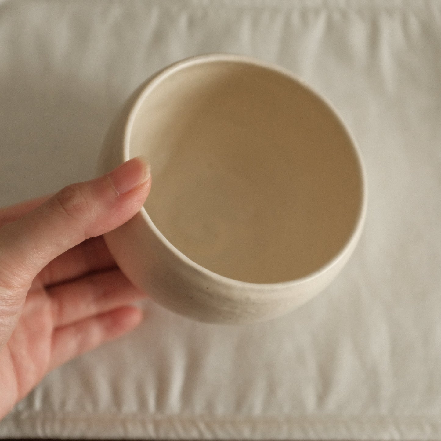 Yuli Handmade Snow White Round Egg Cup Powdered Glaze Underglaze Stoneware