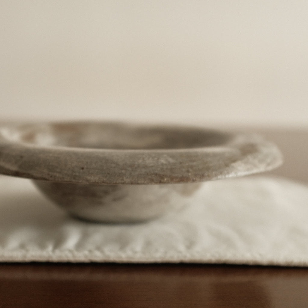 Yuli Handmade Speckled Grey White Rolled Rim Deep Plate Dish Powdered Glaze Underglazed Stoneware