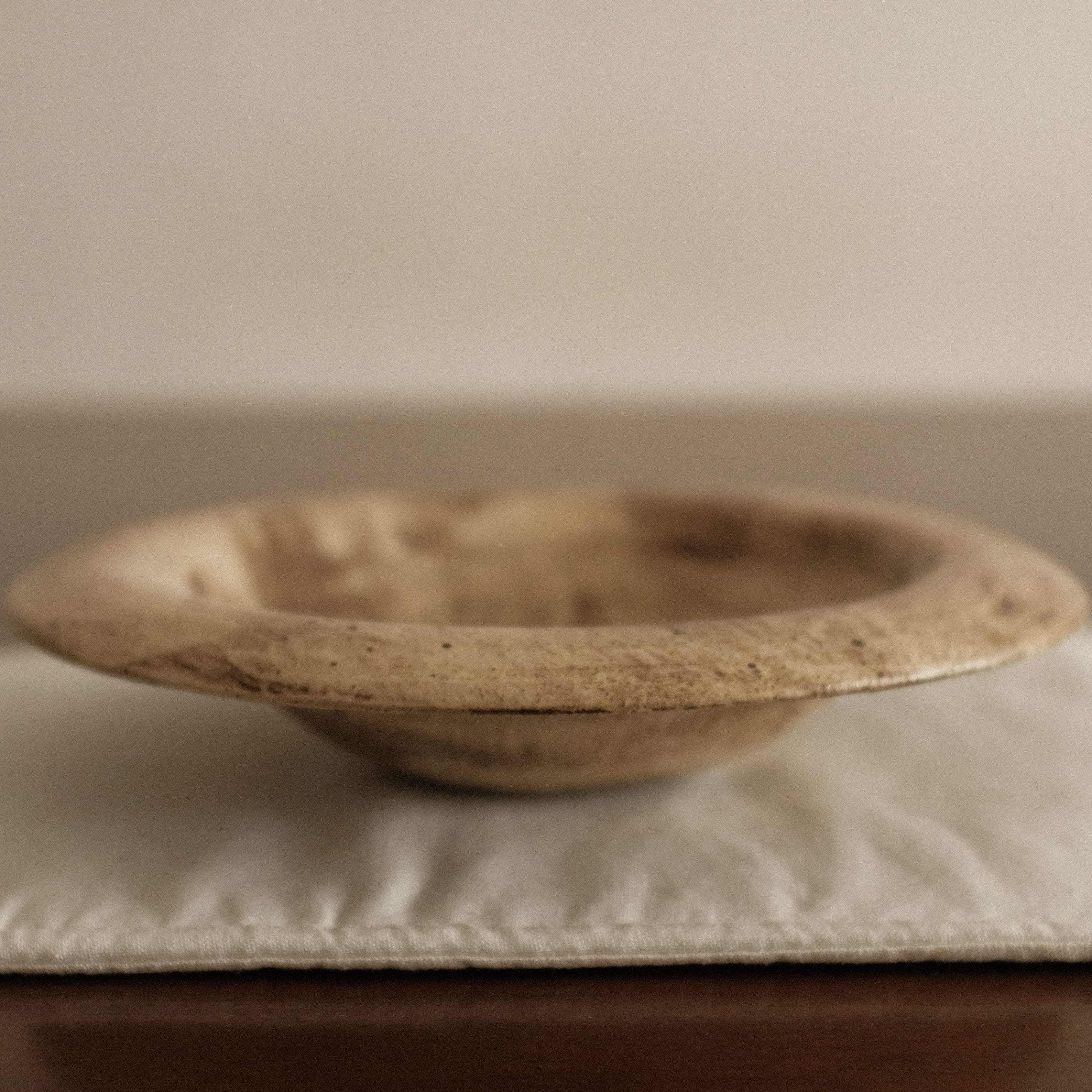 Yuli Handmade Speckled Mellow Brown Rolled Rim Deep Plate Dish Powdered Glaze Underglazed Stoneware