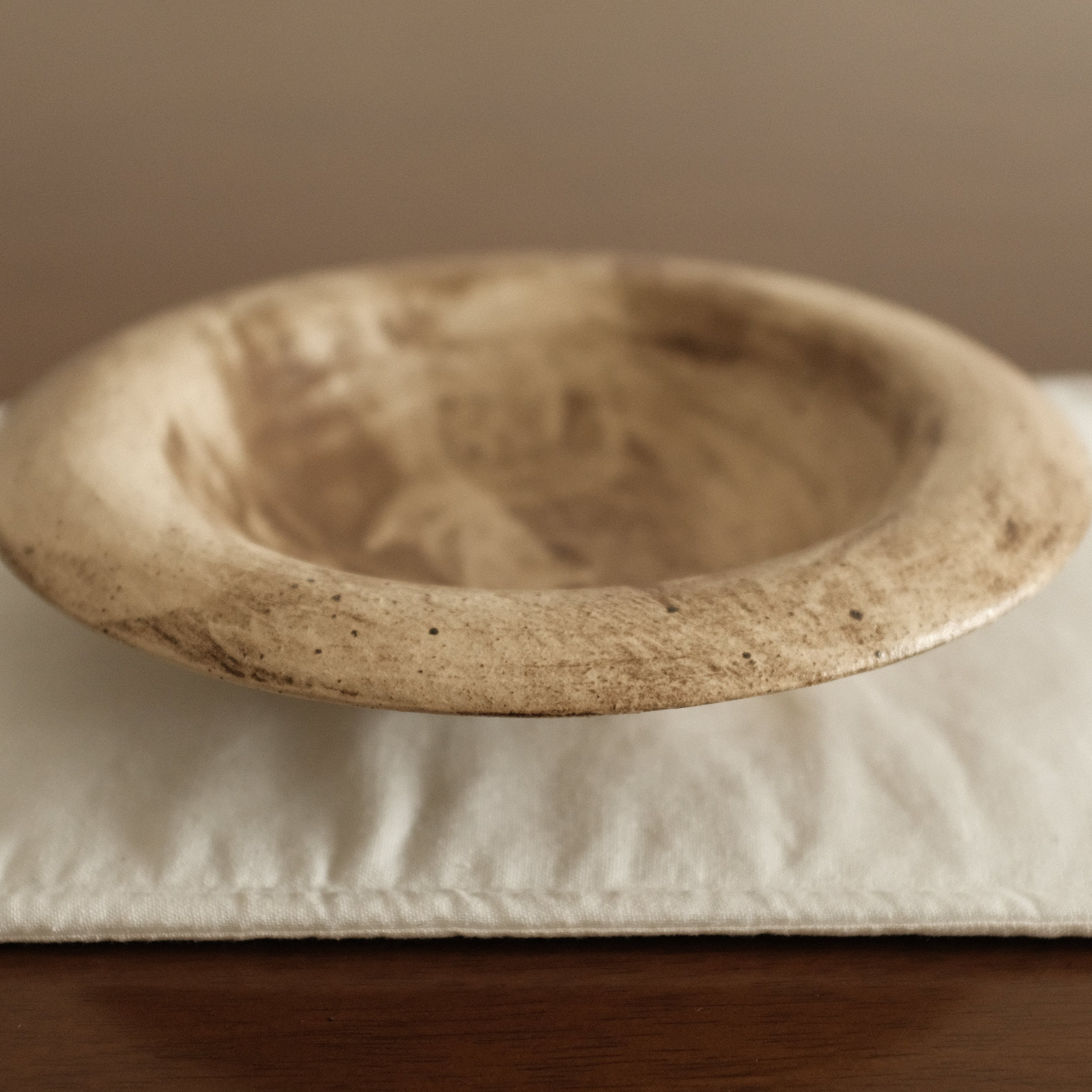 Yuli Handmade Speckled Mellow Brown Rolled Rim Deep Plate Dish Powdered Glaze Underglazed Stoneware