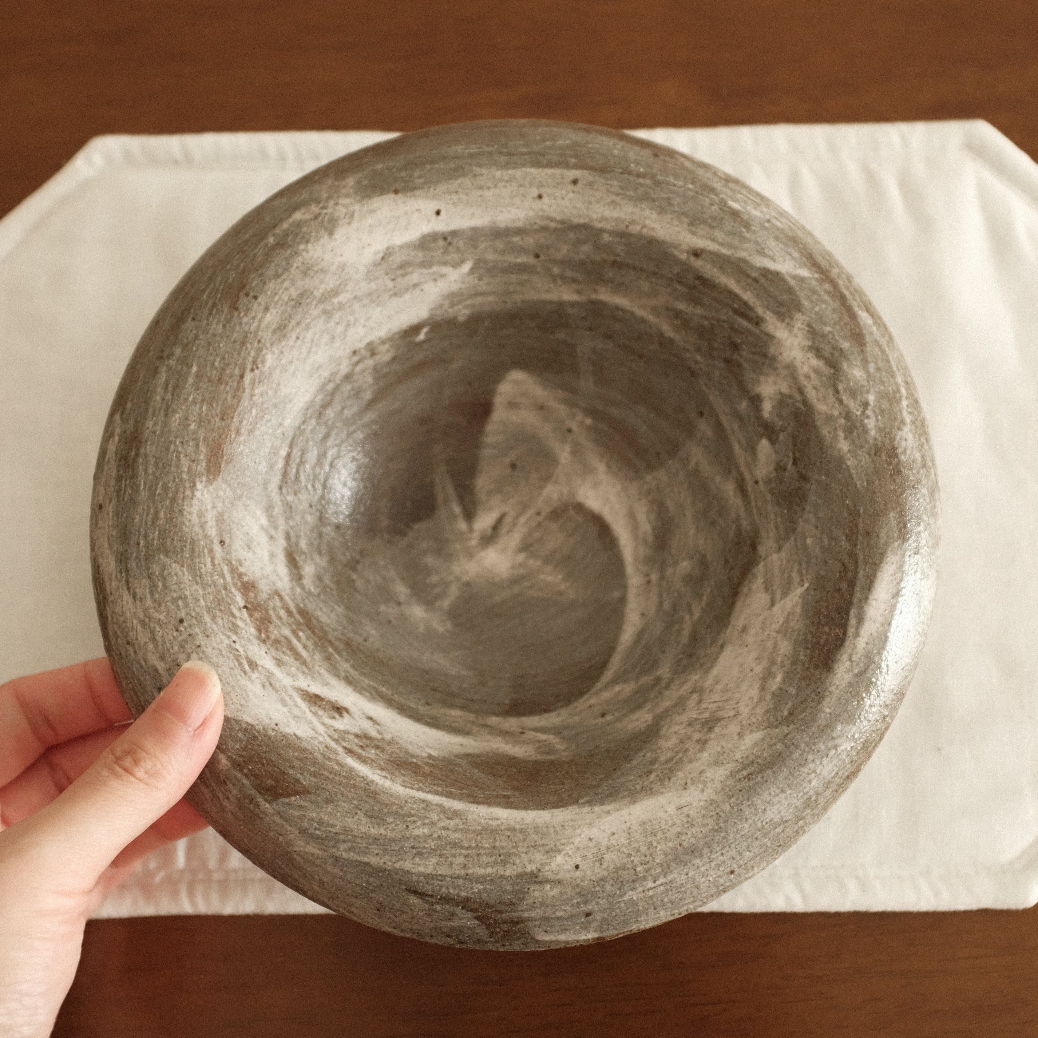 Yuli Handmade Speckled Grey White Rolled Rim Deep Plate Dish Powdered Glaze Underglazed Stoneware