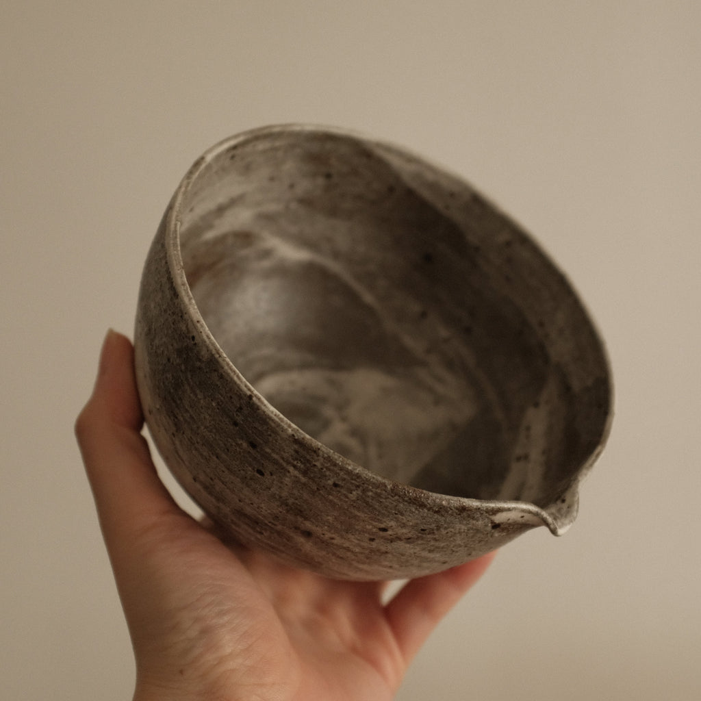 Yuli Handmade Speckled Grey White Katakuchi Chawan Matcha Bowl Powdered Glaze Underglaze Stoneware