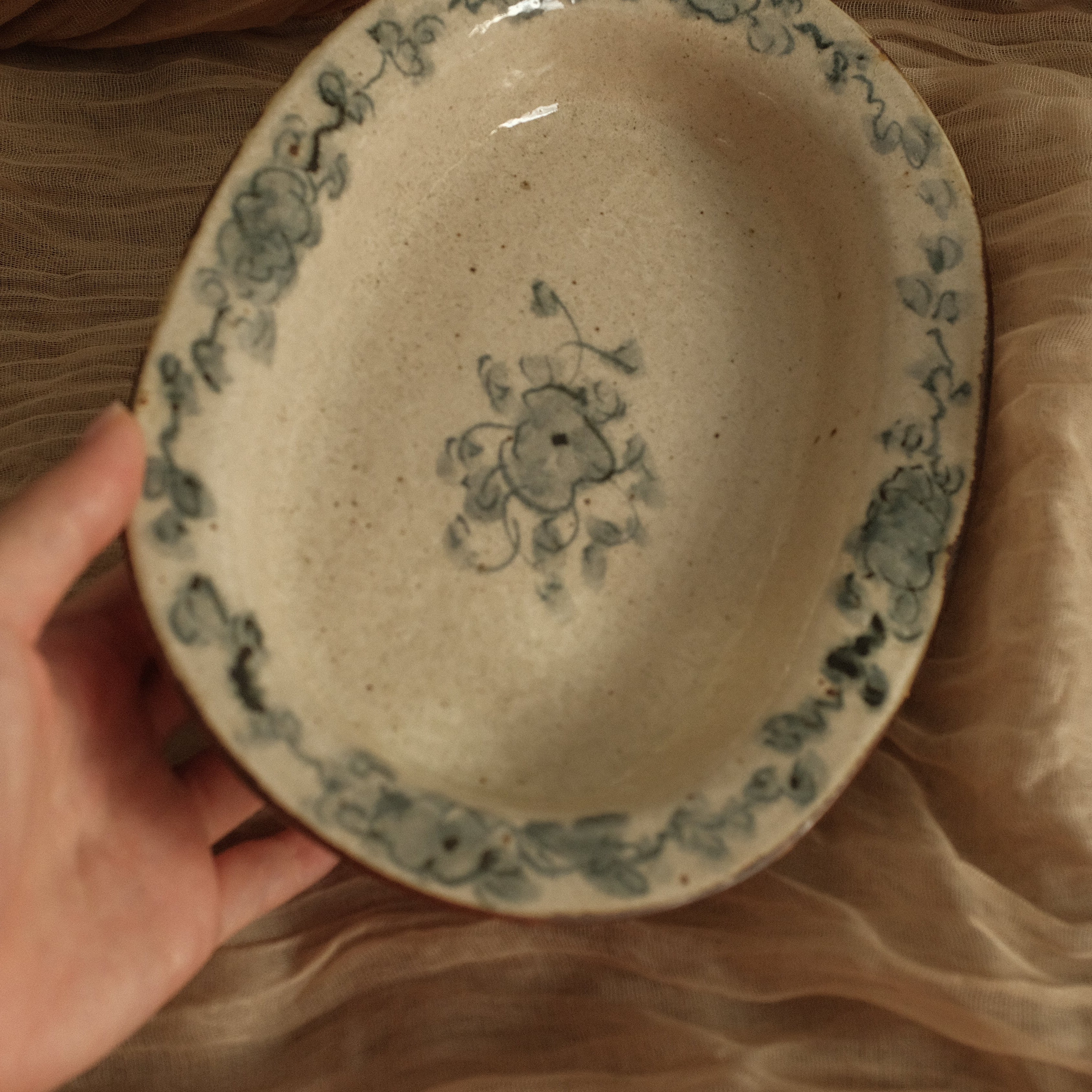 Annan Azure Retro Style Hand Painted Blue and White Decorative Floral Large Plate Underglazed Stoneware Ceramic