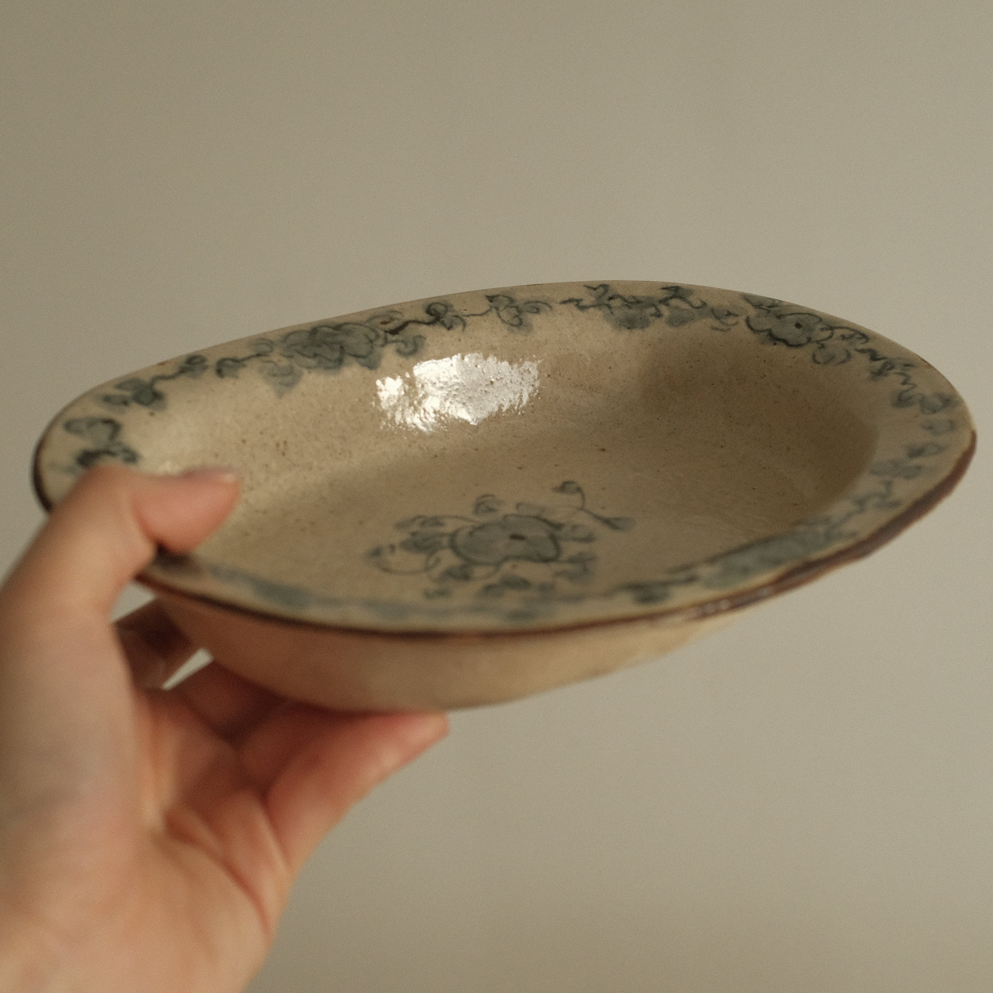 Annan Azure Retro Style Hand Painted Blue and White Decorative Floral Large Plate Underglazed Stoneware Ceramic