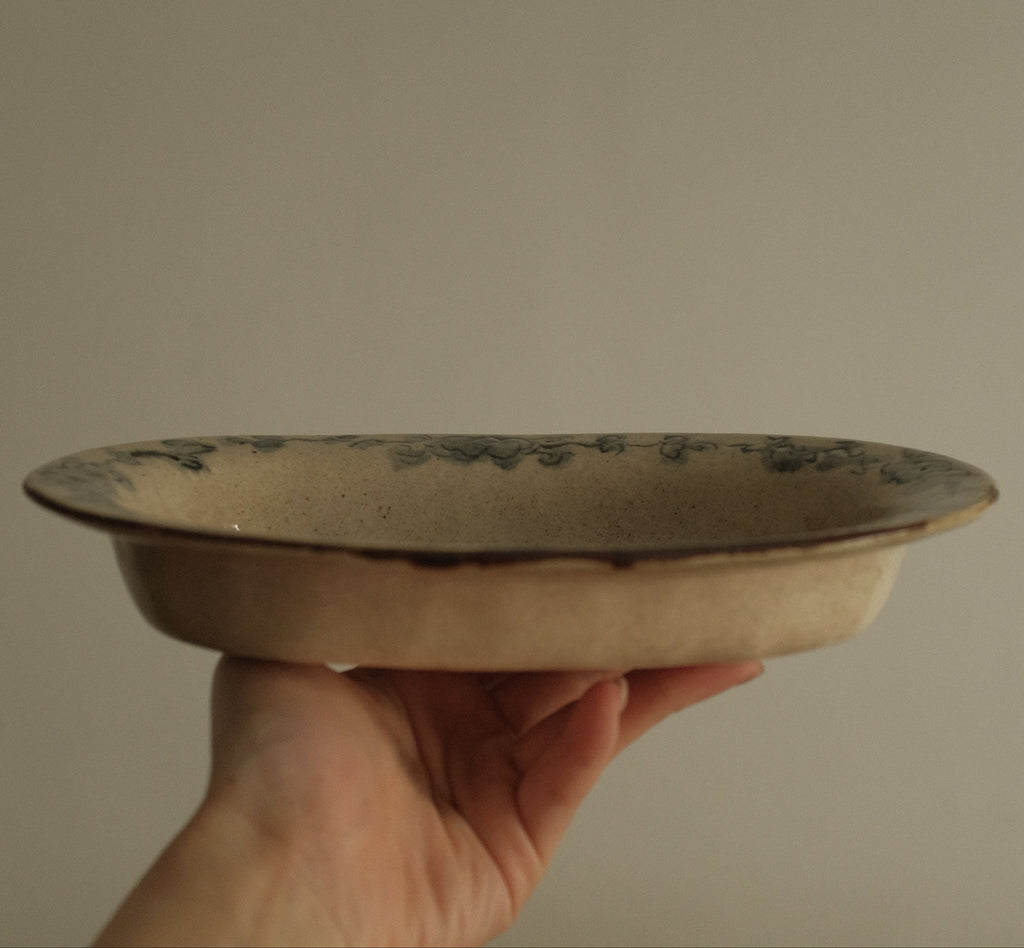 Annan Azure Retro Style Hand Painted Blue and White Decorative Floral Large Plate Underglazed Stoneware Ceramic