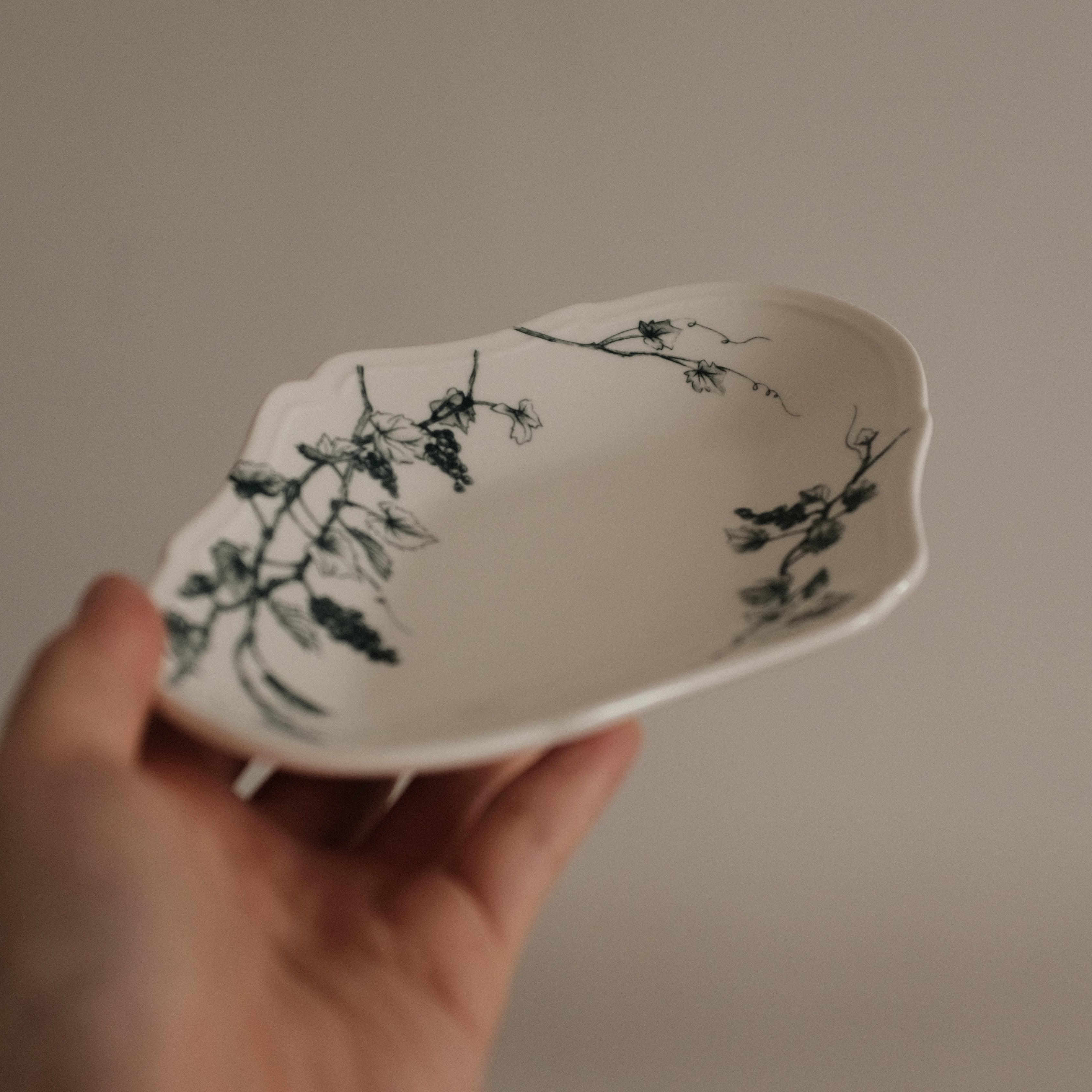 Studio M' Japan Vigne Plate Blue