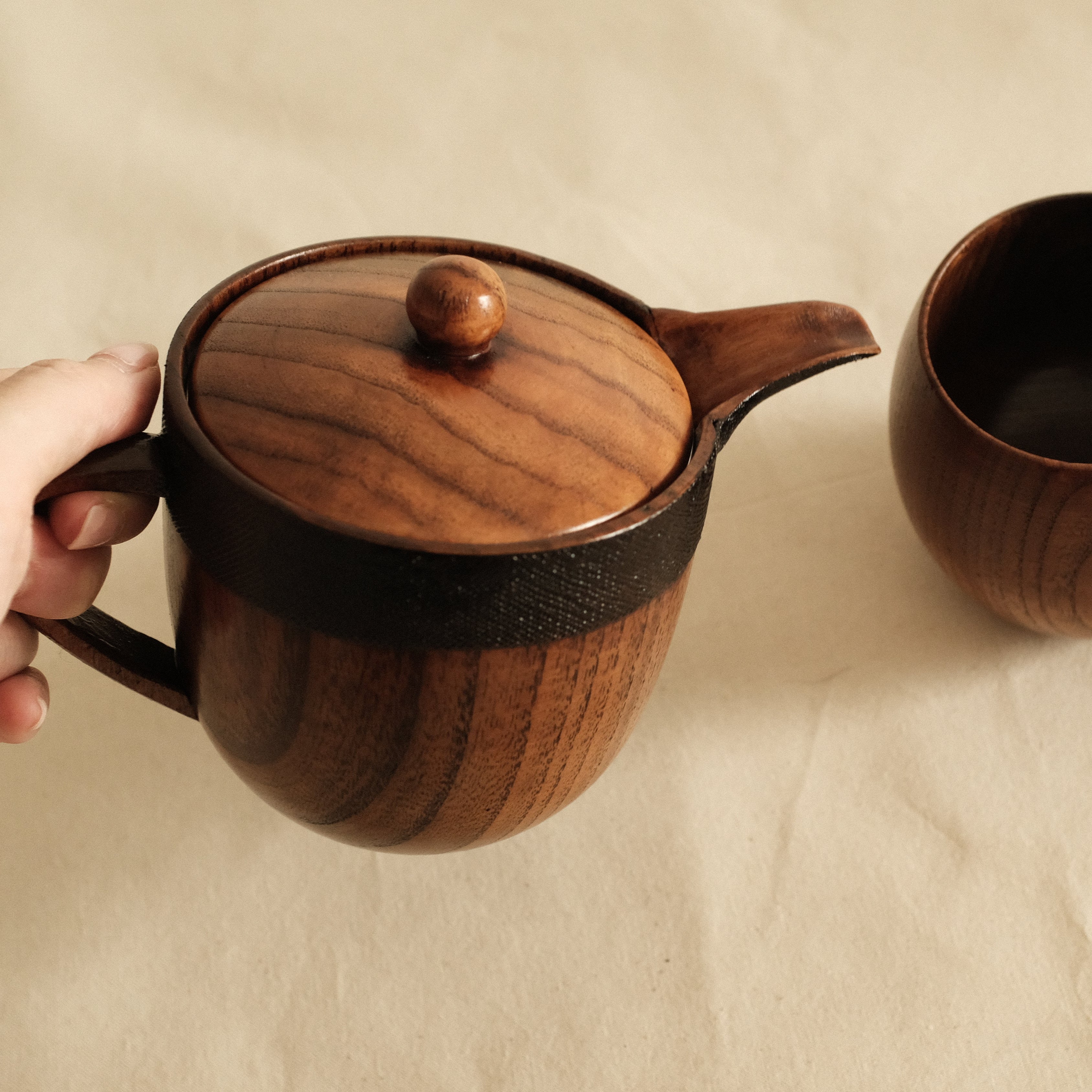 Asanuno Hemp Fabric Covered Wooden Teapot with Egg Shape Wooden Cup Norawan Set