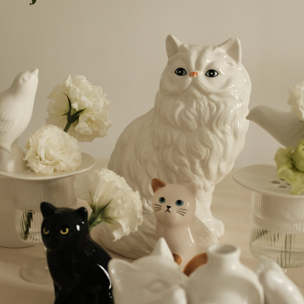 ODETTE Majestic White Persian Cat Ceramic Vase