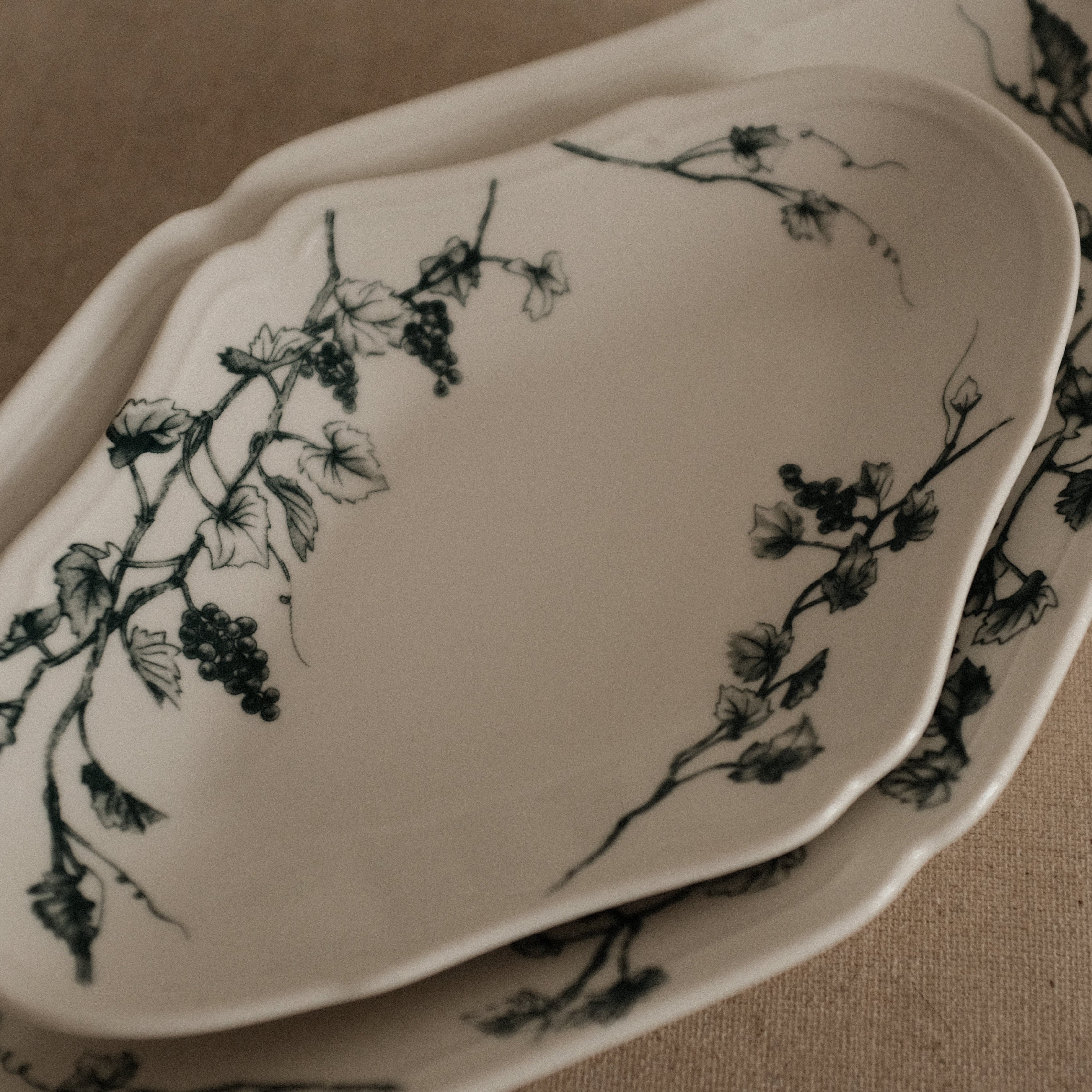 Studio M' Japan Vigne Plate Blue