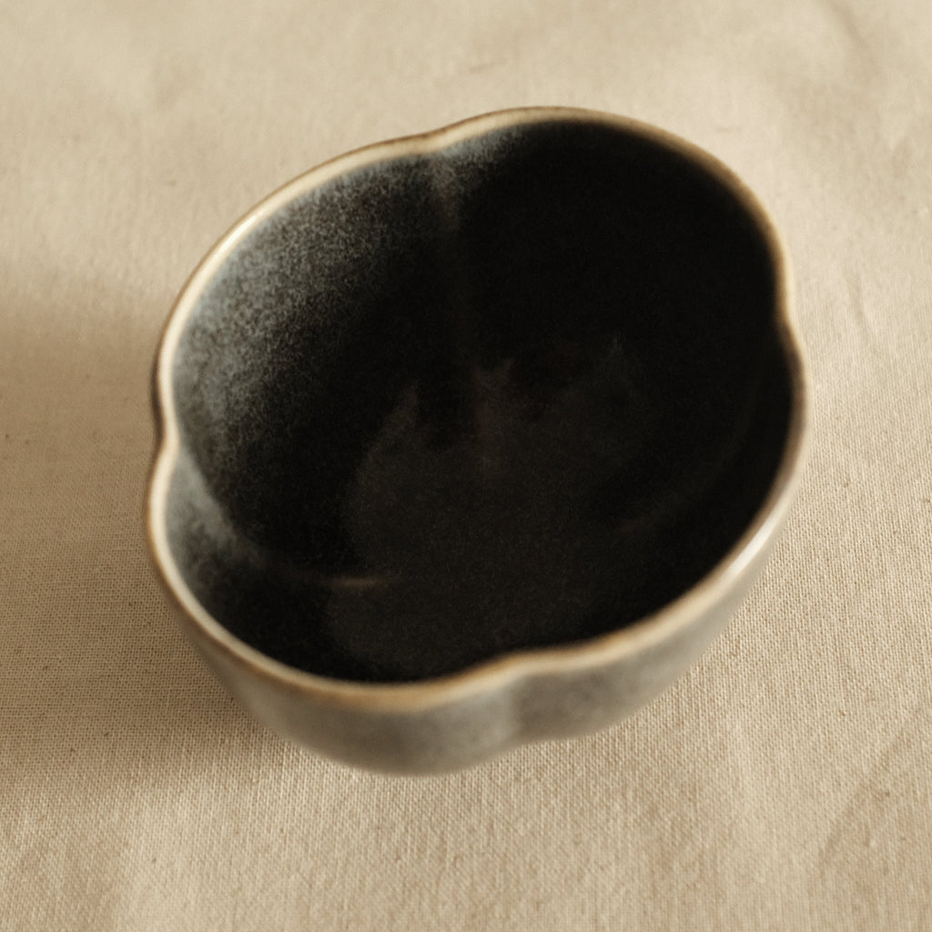 East Table Dolce Kiln Change Glaze Mokko Papaya Shape Goma Sesame Small Bowl