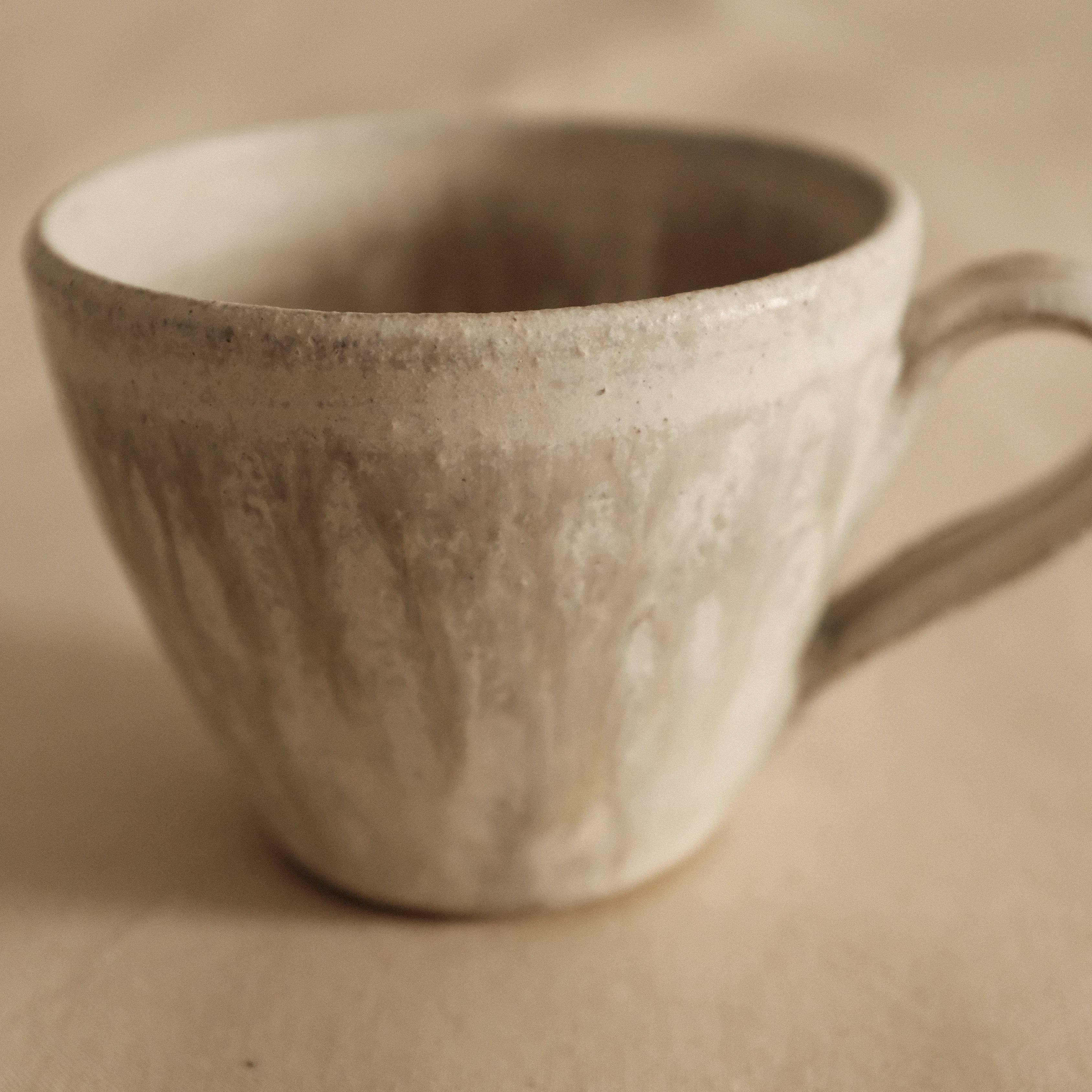 Kyuuko Mashiko Konayuki Powder Snow Glaze Small Mug with Handle