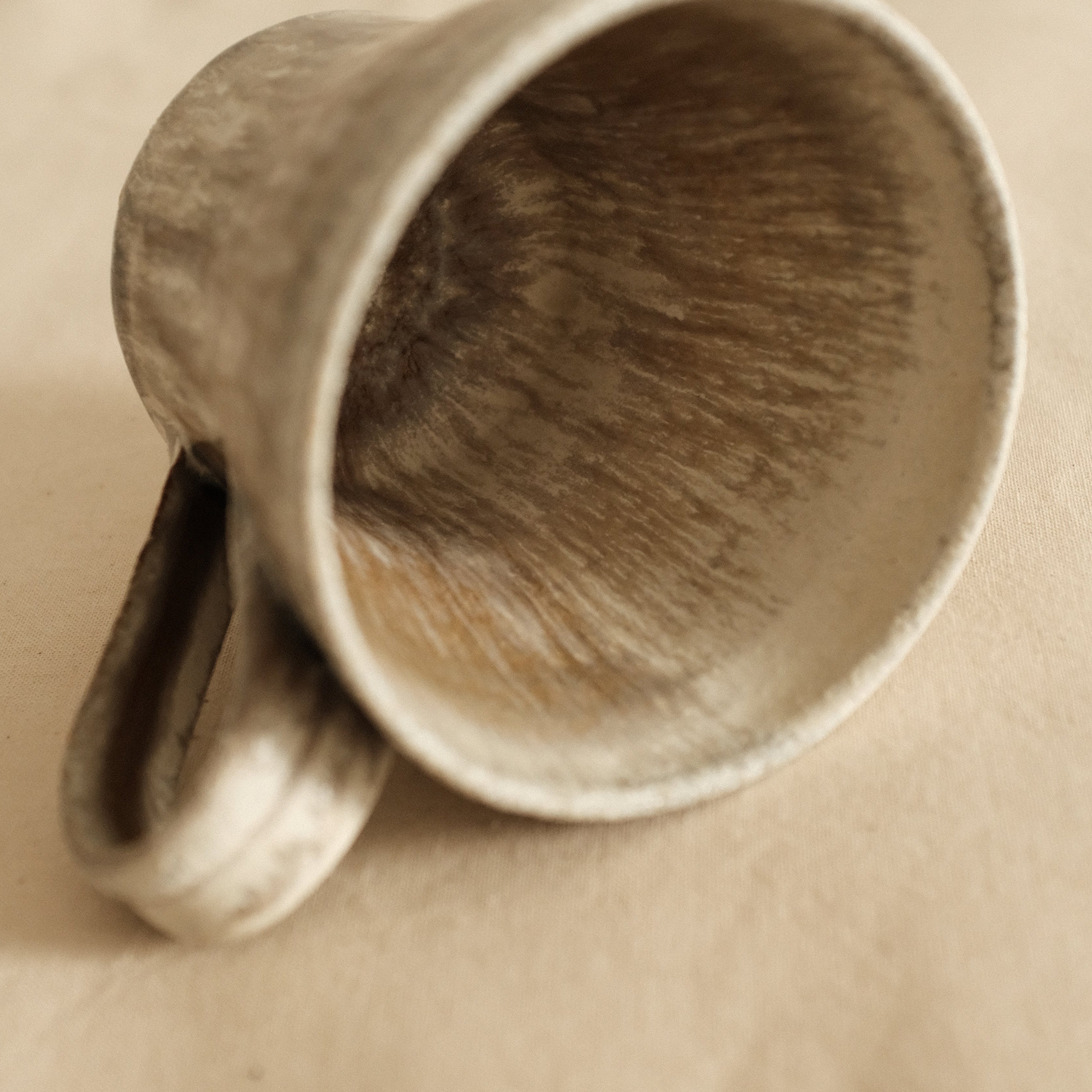 Kyuuko Mashiko Konayuki Powder Snow Glaze Mug with Handle