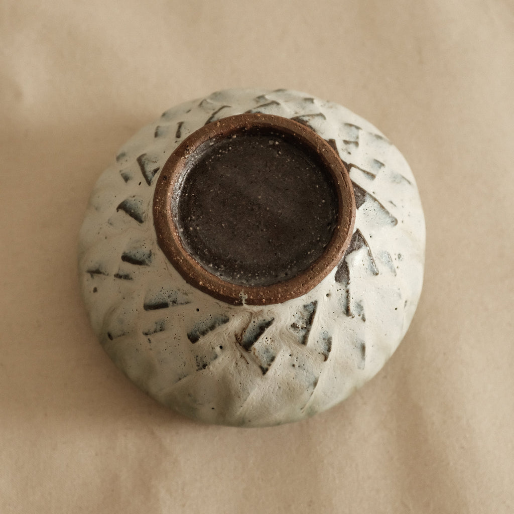 Masamura Japan Carved Artichoke Moss Green Japan Katakuchi Chawan Matcha Bowl with Spout