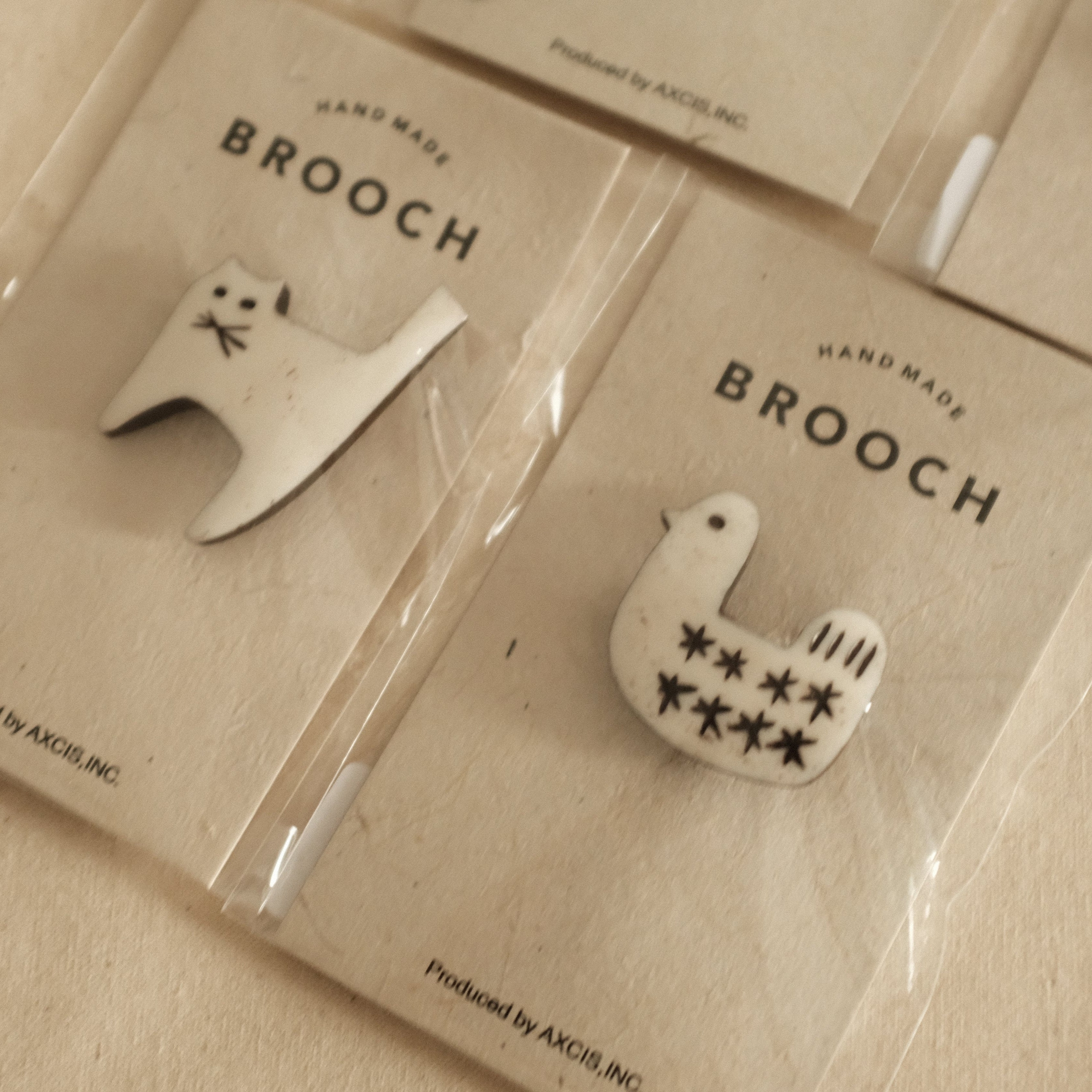 Akorat Japan Bone Brooch Duck