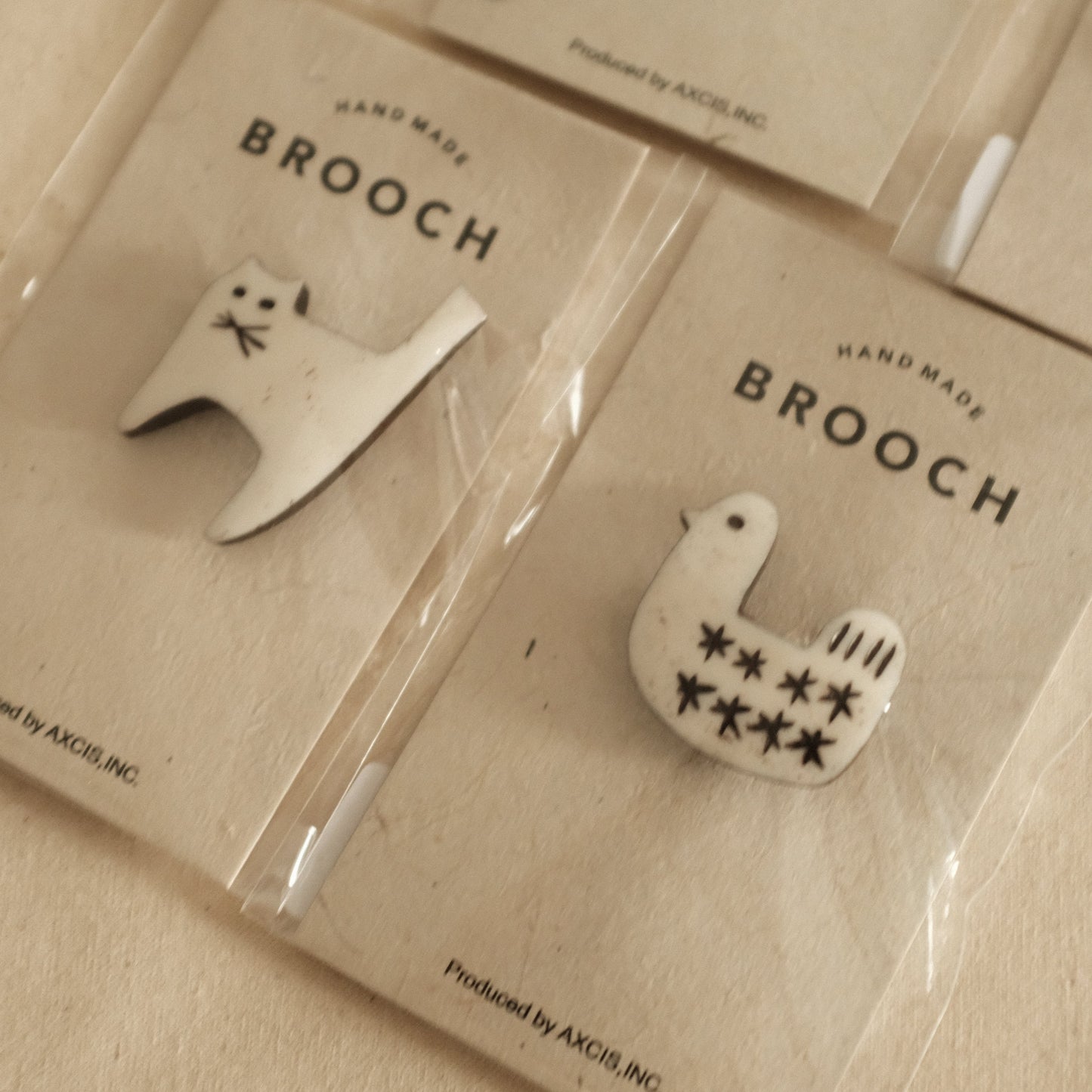 Akorat Japan Bone Brooch Cat