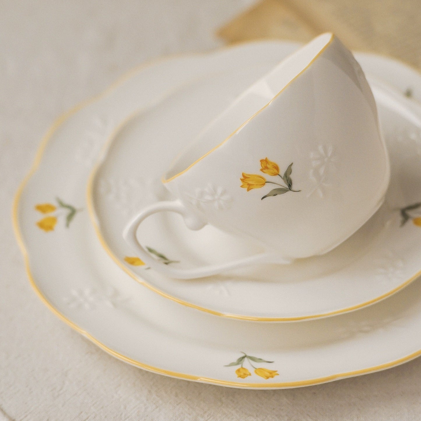 AMELIE French Retro Yellow Tulips Relief Pattern Tea/ Coffee Cup and Saucer Set