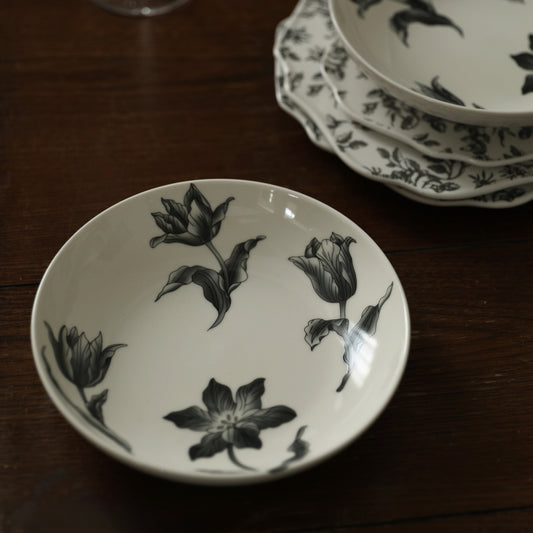 ADRIENNE Retro In-Glaze Ash Tulip Ceramic Plate