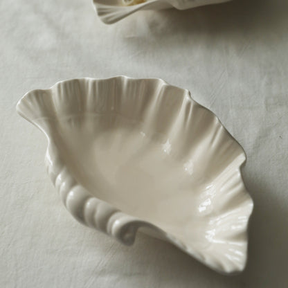 APHRODITE Retro Sea Shell Ivory Ceramic Dish