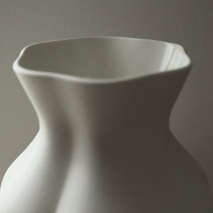 KIKI Figure Line Matte Ceramic Vase