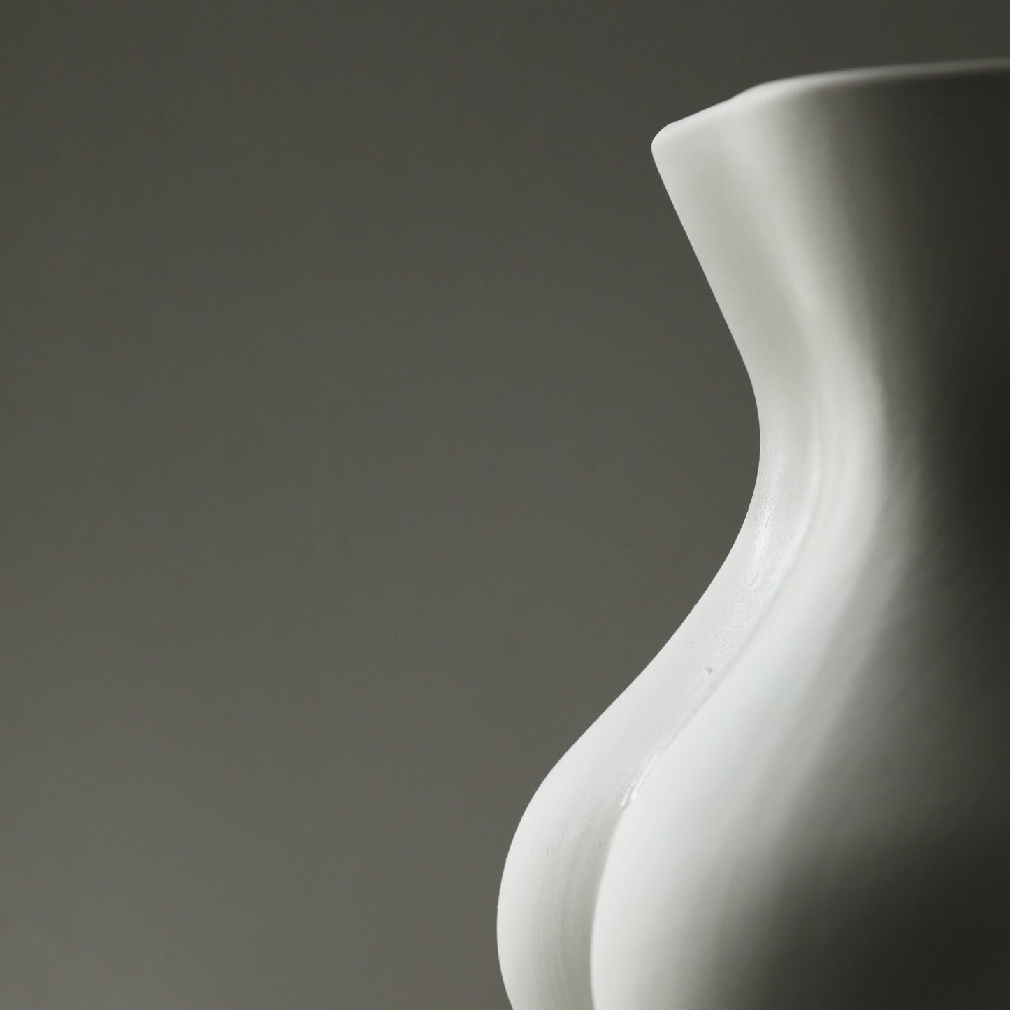 KIKI Figure Line Matte Ceramic Vase