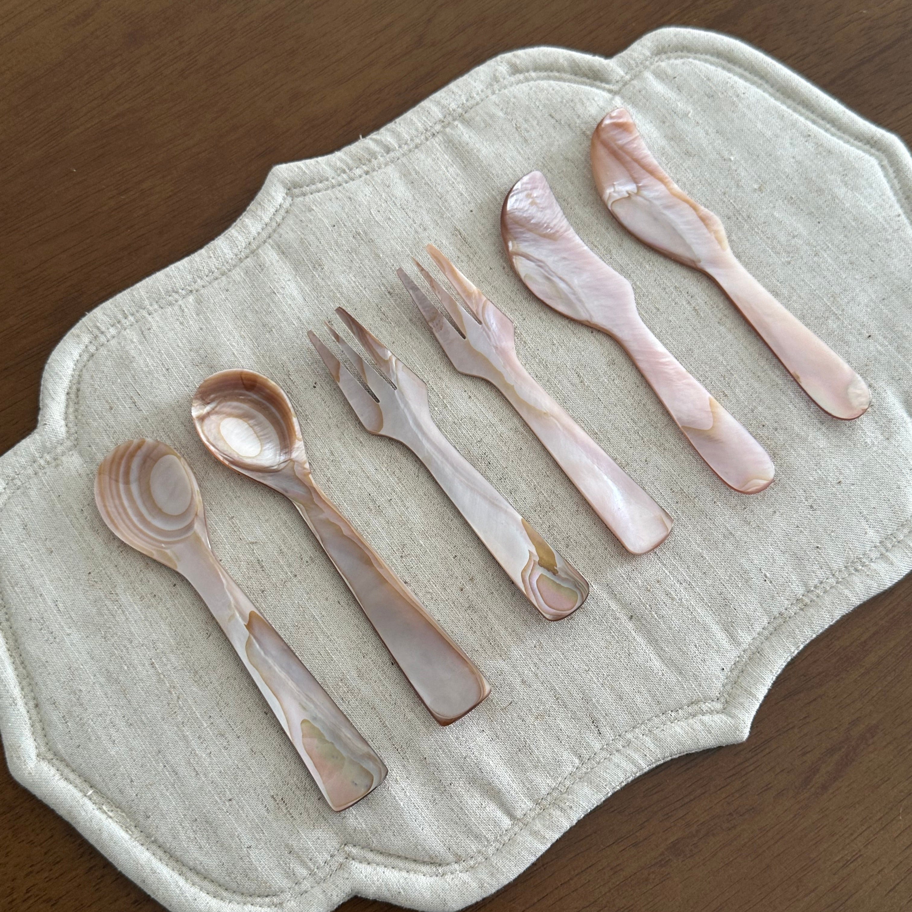 PEARLE Beige Pink Mother of Pearl Spoon Fork Knife 12cm Dessert Coffee Cake Cutlery Flatware