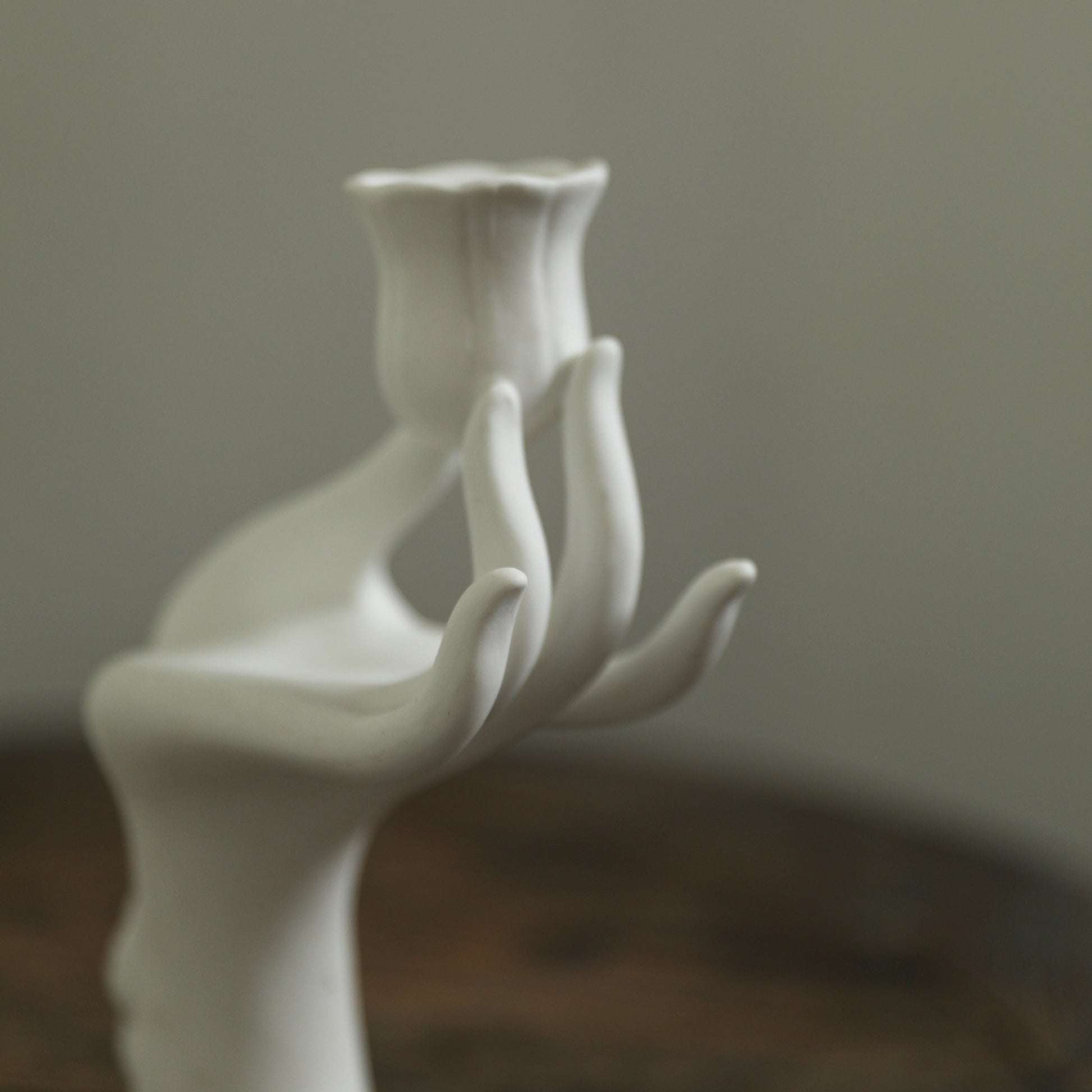 EVE A Mystique Touch Matte Ceramic Candle Holder